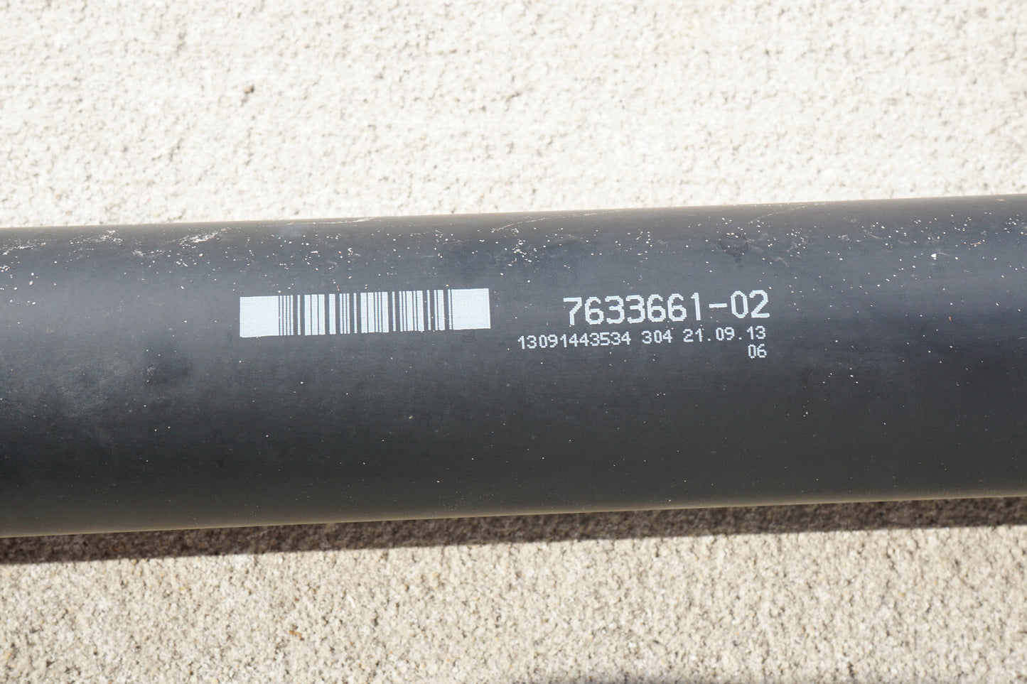 2014 - 2016 BMW 428i F32 REAR DRIVESHAFT PROPELLER 7633661-02 OEM