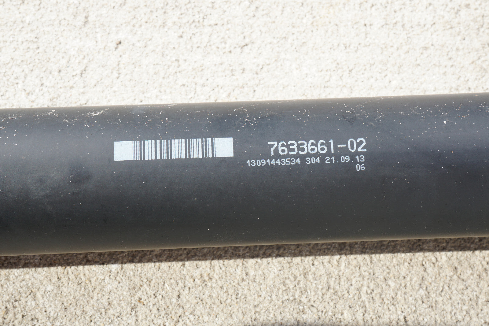 2014 - 2016 BMW 428i F32 REAR DRIVESHAFT PROPELLER 7633661-02 OEM