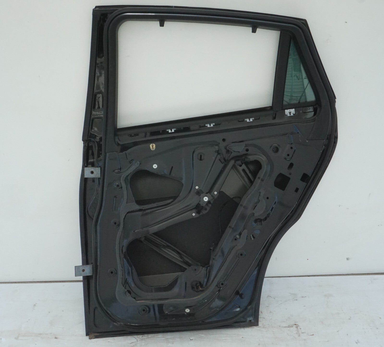 2008 - 2013 BMW X6 REAR RIGHT PASSENGER SIDE DOOR SHELL OEM