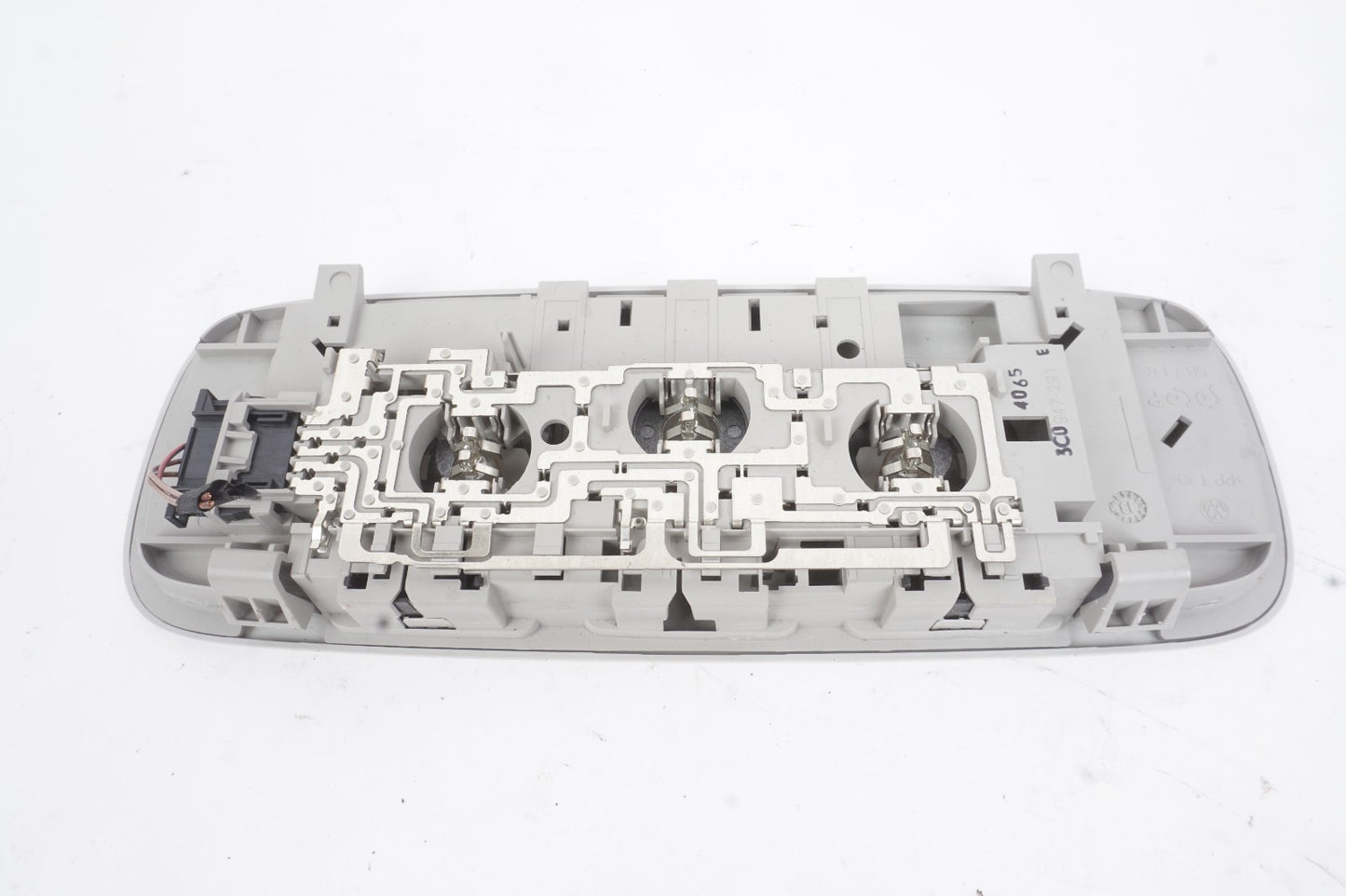 2012-2019 Volkswagen Passat Rear Dome Reading Light 3C0947291E OEM
