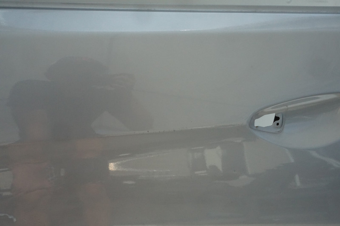 2013-2018 HYUNDAI SANTA FE FRONT LEFT DRIVER SIDE DOOR SHELL OEM