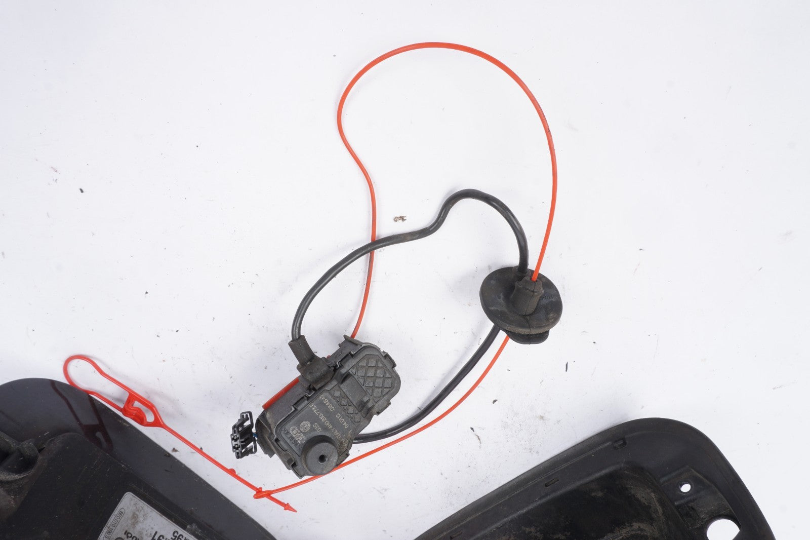 2011-2014 AUDI A8L Long Fuel Tank Door w/ Cap & Actuator OEM