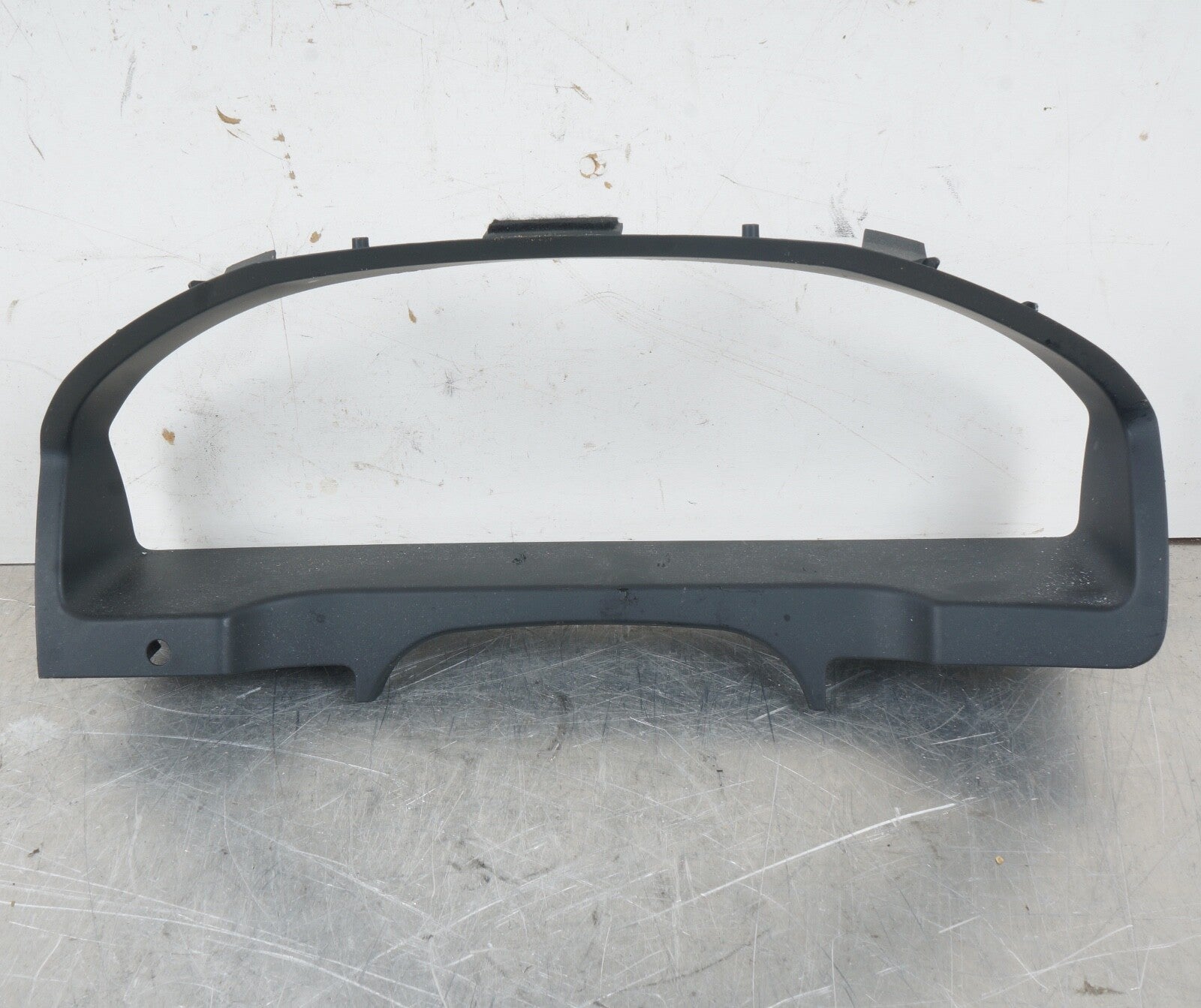 08-11 Mercedes W204 C300 C63 AMG Instrument Cluster Speedometer Bezel Trim OEM