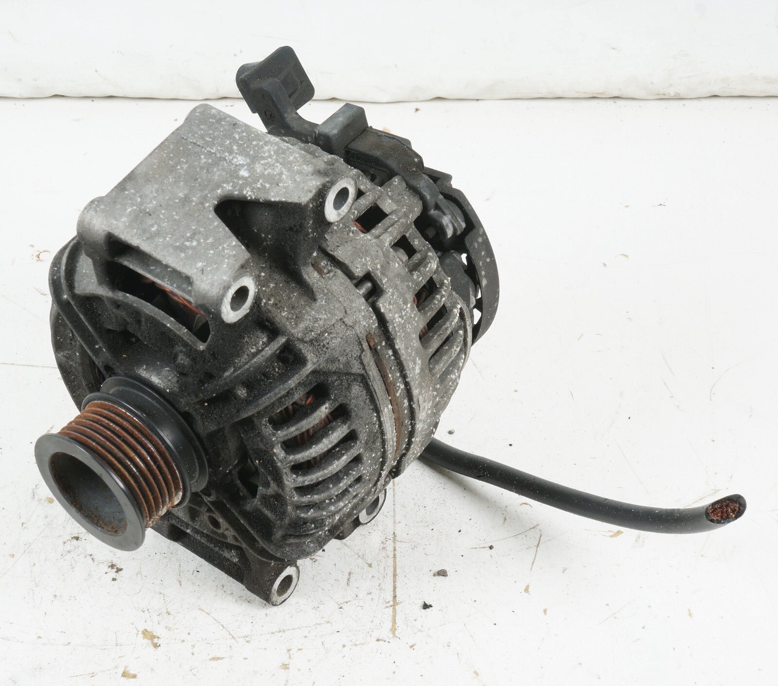 06-09 Mercedes W203 C350 CLS350 ALTERNATOR A2721540002 OEM