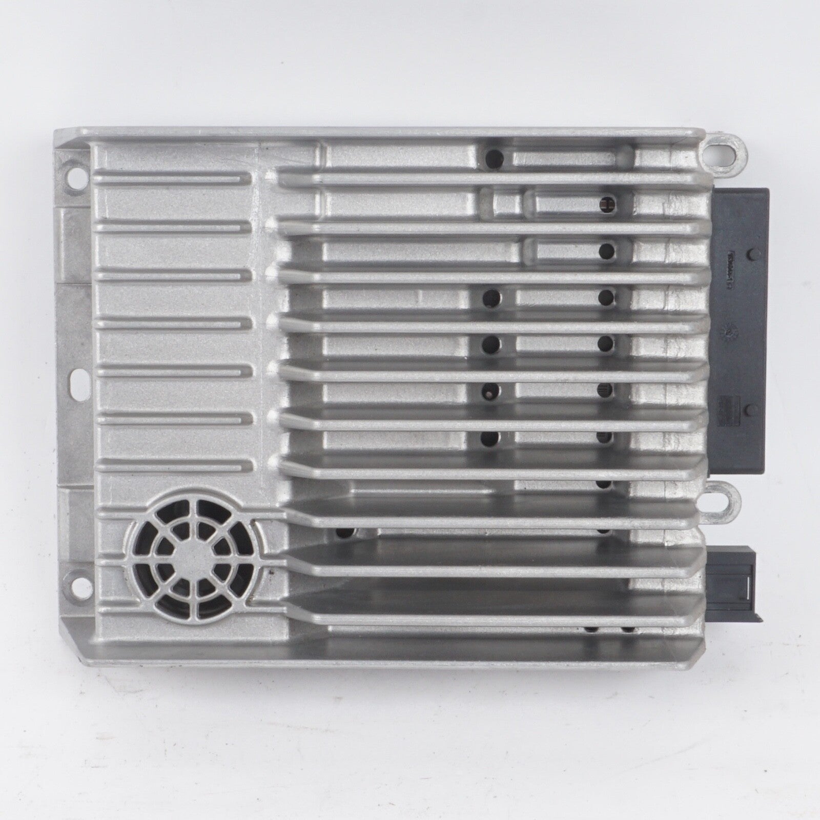 08-17 Mercedes W204 C300 E63 E550 Amplifier Amp Harman/Becker 2049007806 OEM