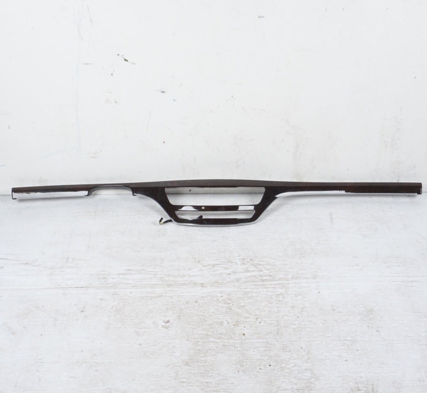 10-13 Mercedes W221 S400 S550 Dashboard Center Trim Molding 2216807871 OEM