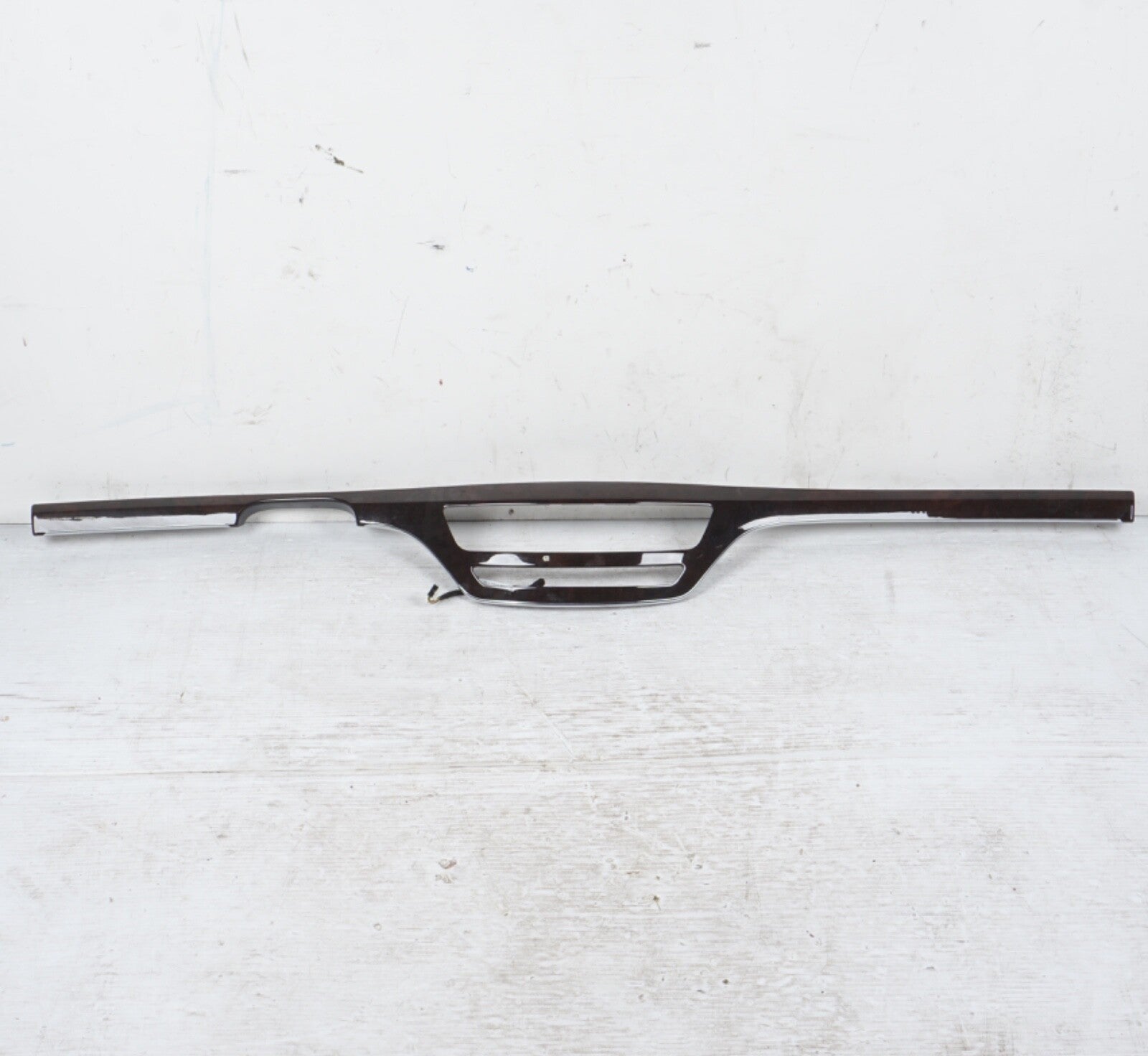 10-13 Mercedes W221 S400 S550 Dashboard Center Trim Molding 2216807871 OEM