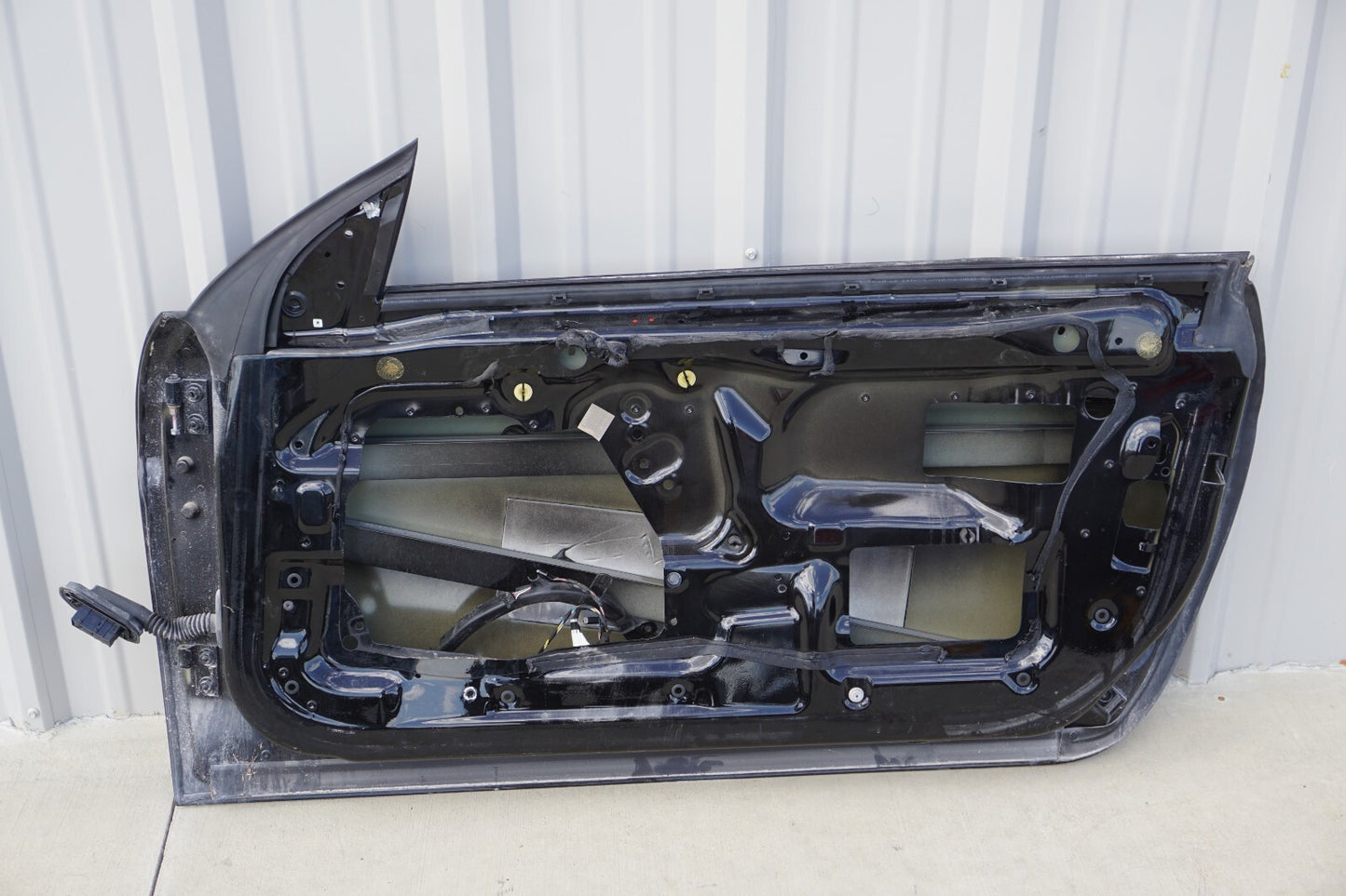 2004 - 2010  BMW 650i E63 E64 Front Door Shell Right Passenger Side OEM