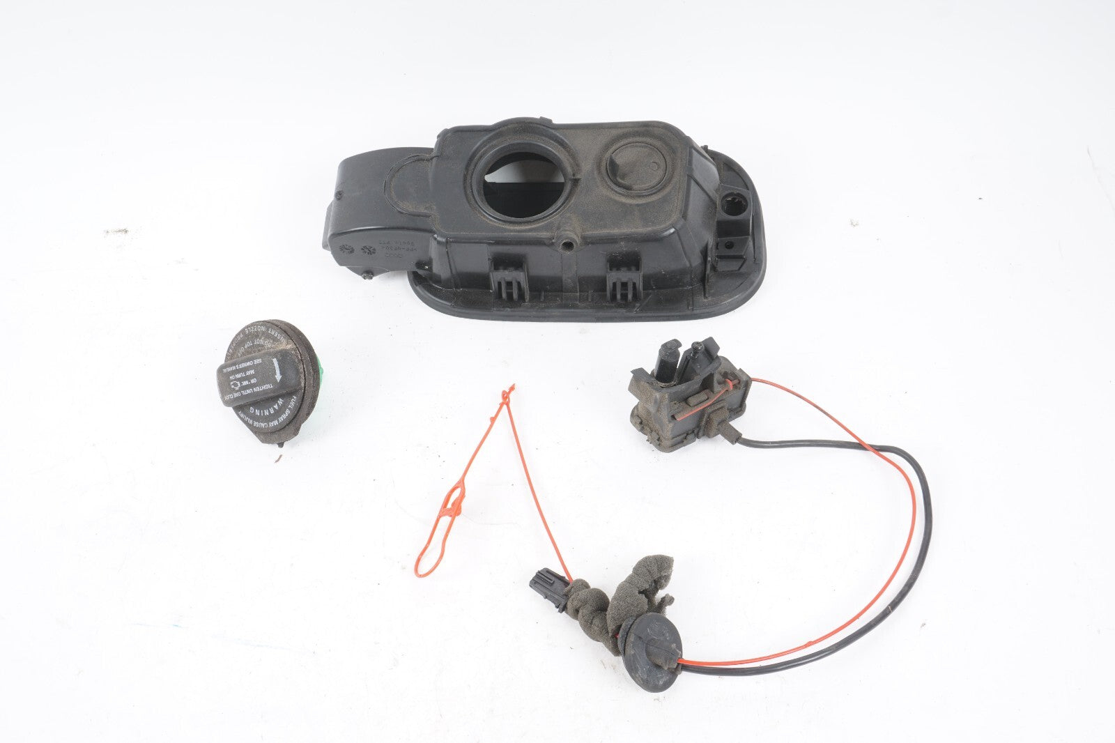 11-17 AUDI A8L A8 GAS FUEL TANK DOOR W/ CAP & ACTUATOR  OEM