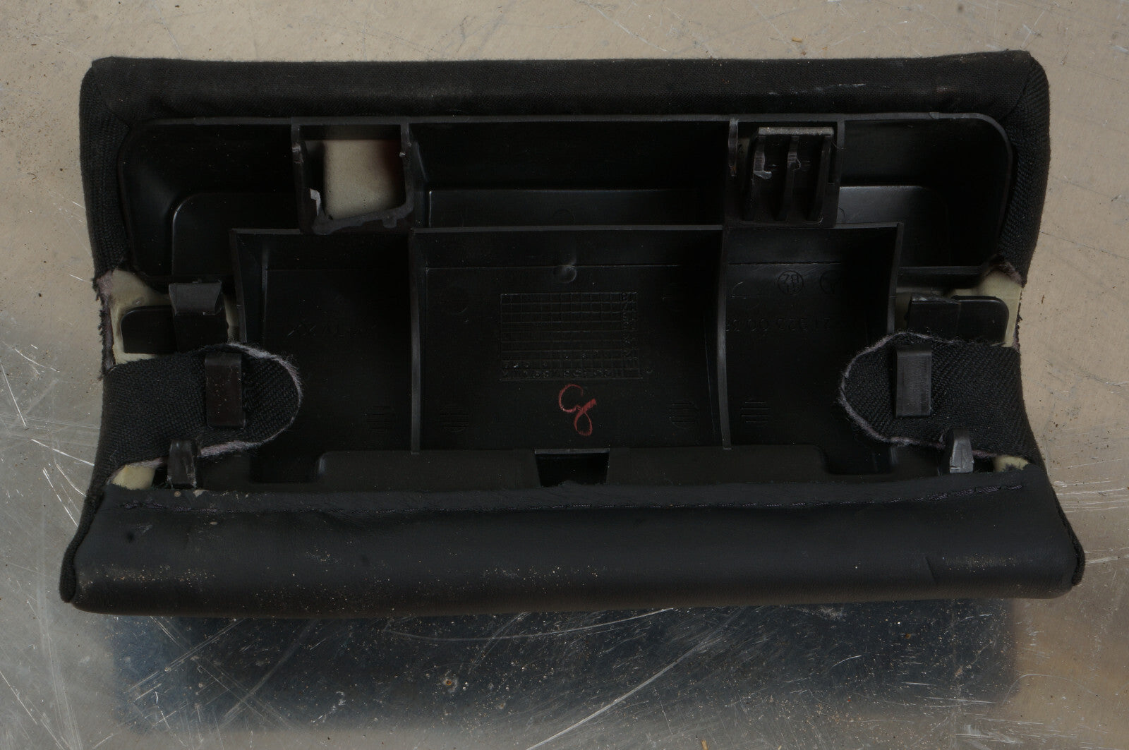 07-09 MERCEDES S550 W221 REAR SEAT CUSHION ARMREST TOP COVER OEM