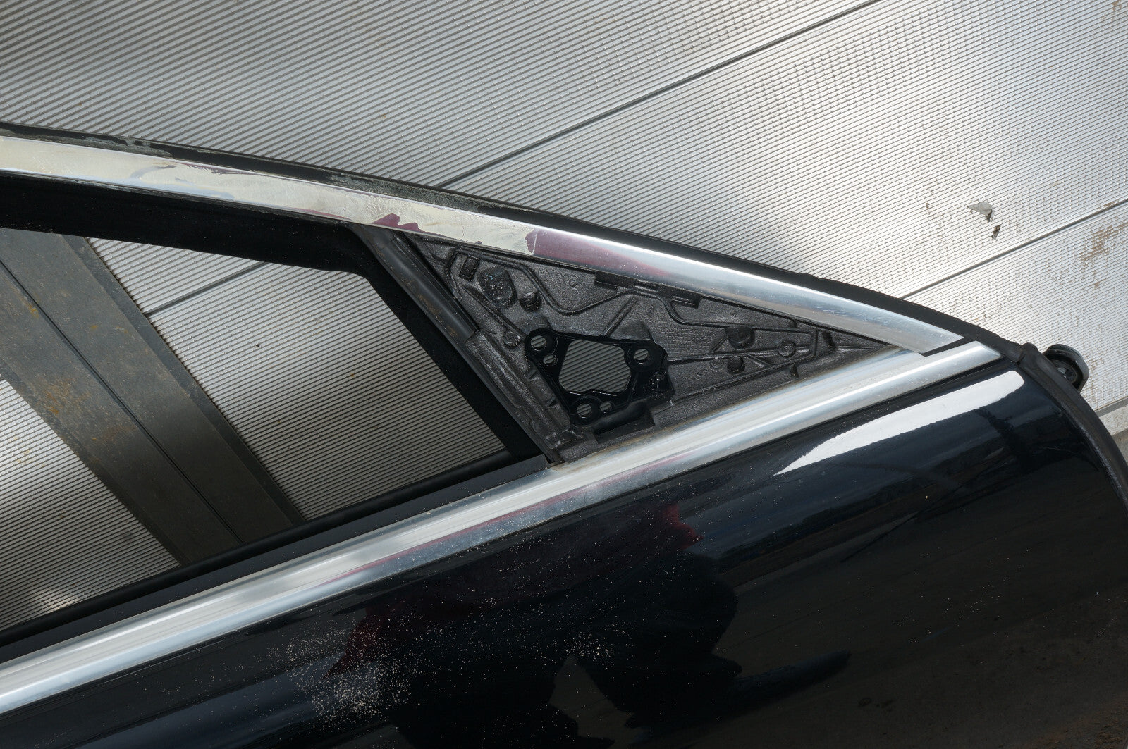 2007 - 2013 MERCEDES-BENZ S550 FRONT RIGHT PASSENGER SIDE DOOR SHELL OEM