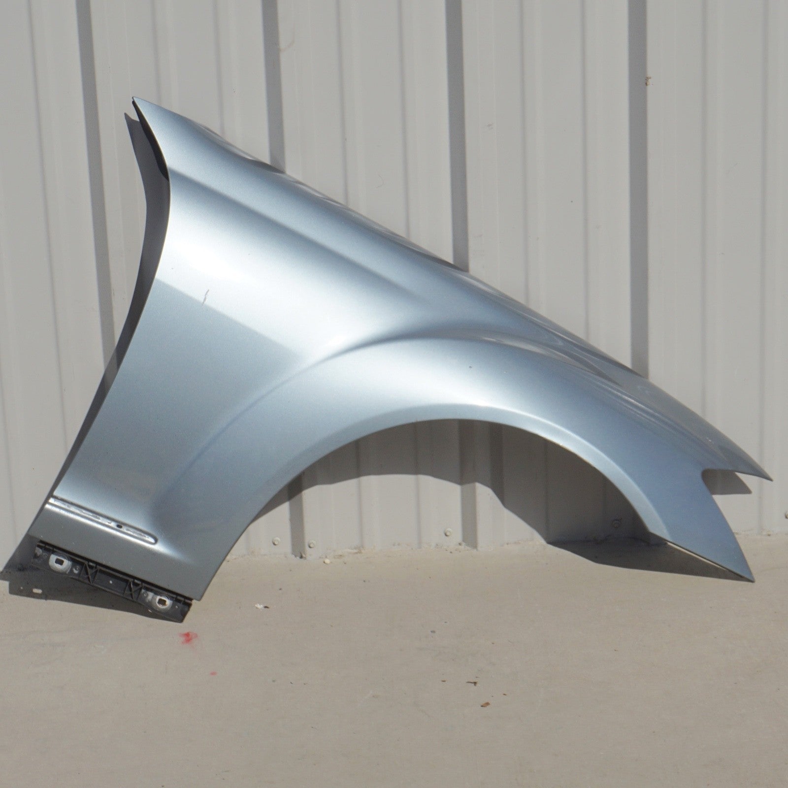 2007 - 2013 MERCEDES-BENZ W221 S63 S600 S550 FENDER RIGHT PASSENGER SIDE OEM