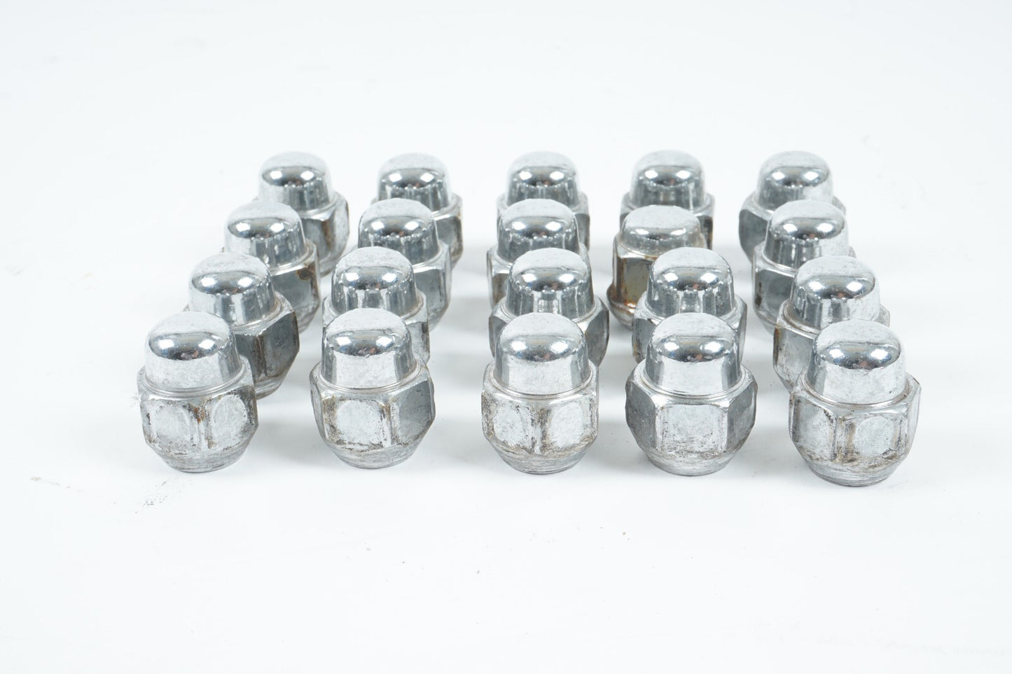 2013-2018 HYUNDAI SANTA FE WHEEL LUG NUT SET OF 20 OEM