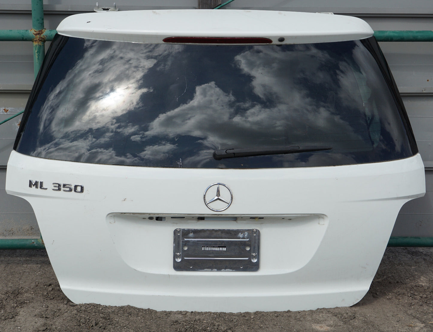 06-11 Mercedes W164 ML63 ML350 ML500 REAR TAILGATE LIFTGATE W/ GLASS SPOILER OEM