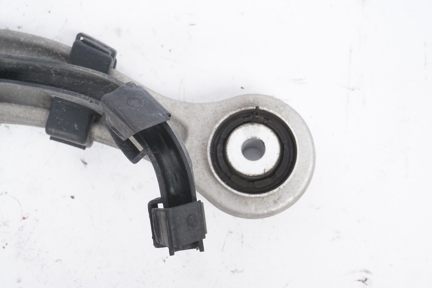13 - 18 BMW 650i F06 RWD Rear Right Passenger Side Upper Control Arm OEM