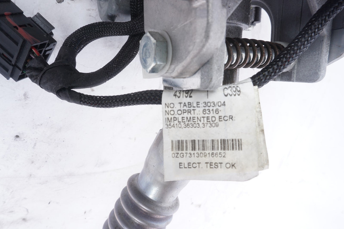2014 - 2020 Maserati Ghibli RWD Steering Column   OEM