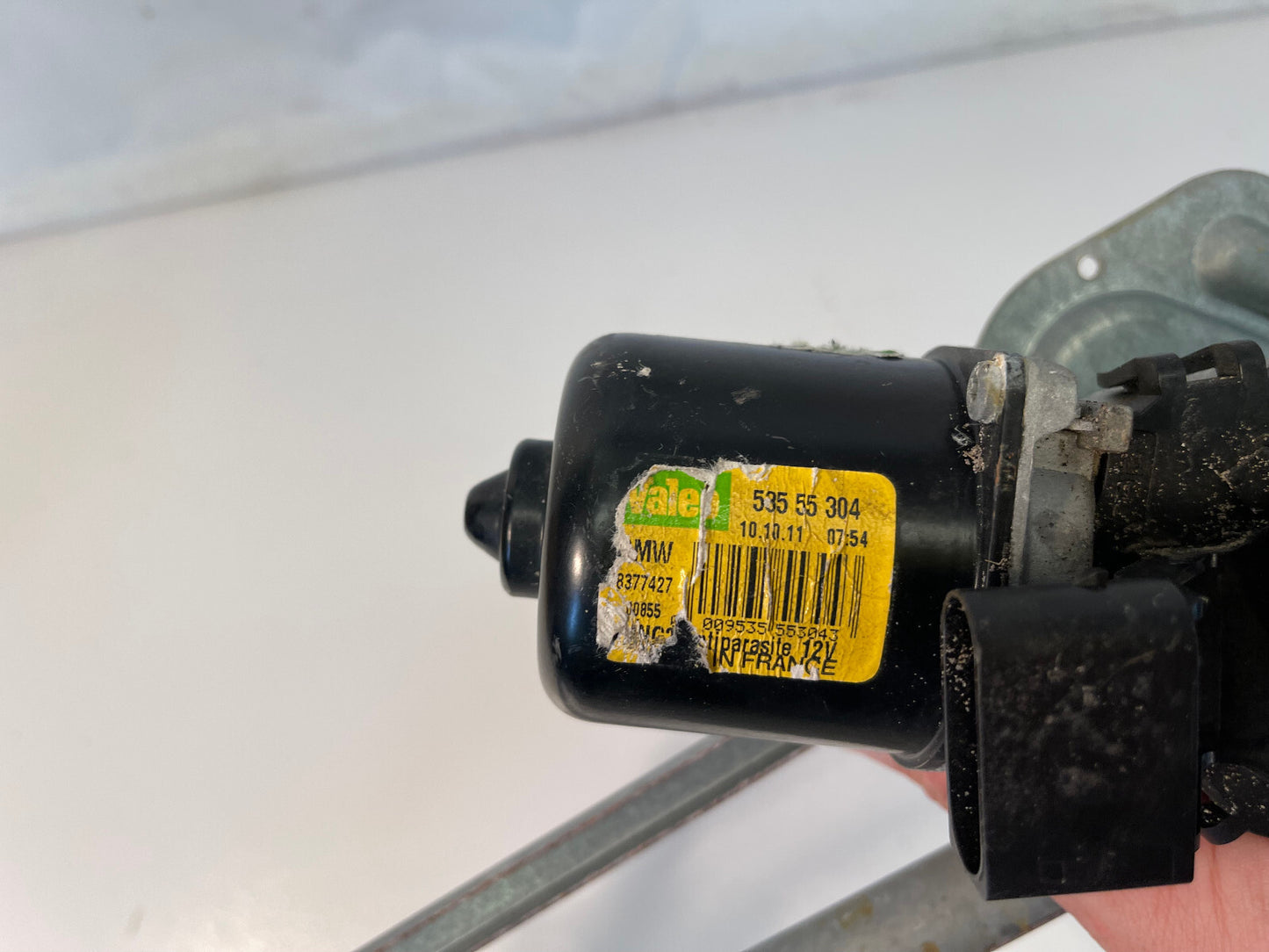 2007-2015 MINI COOPER S R57 WINDSHIELD WIPER MOTOR & TRANSMISSION 53555304 OEM