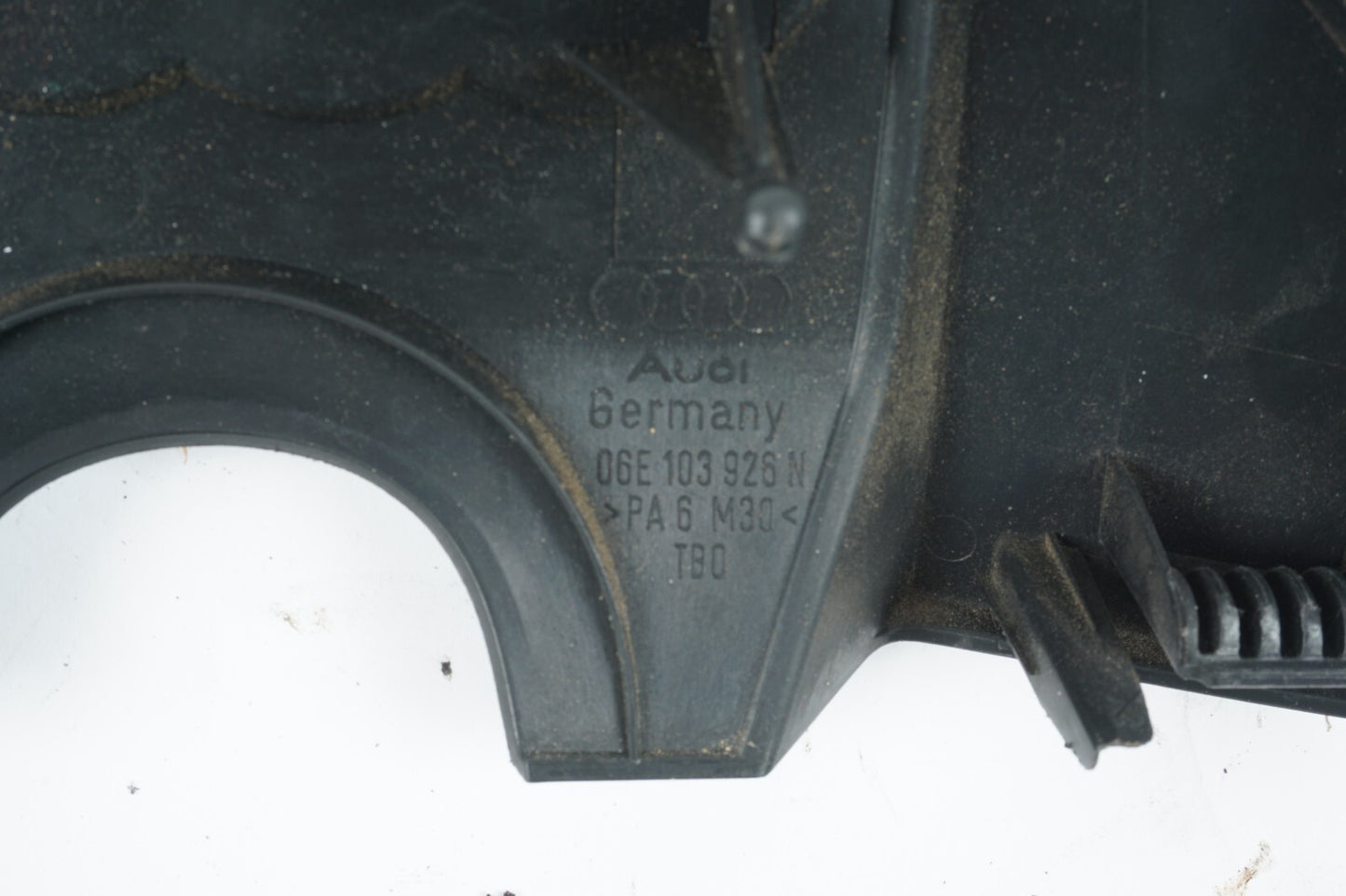 2012 - 2018 AUDI A7 3.0L ENGINE MOTOR COVER 06E103926N OEM