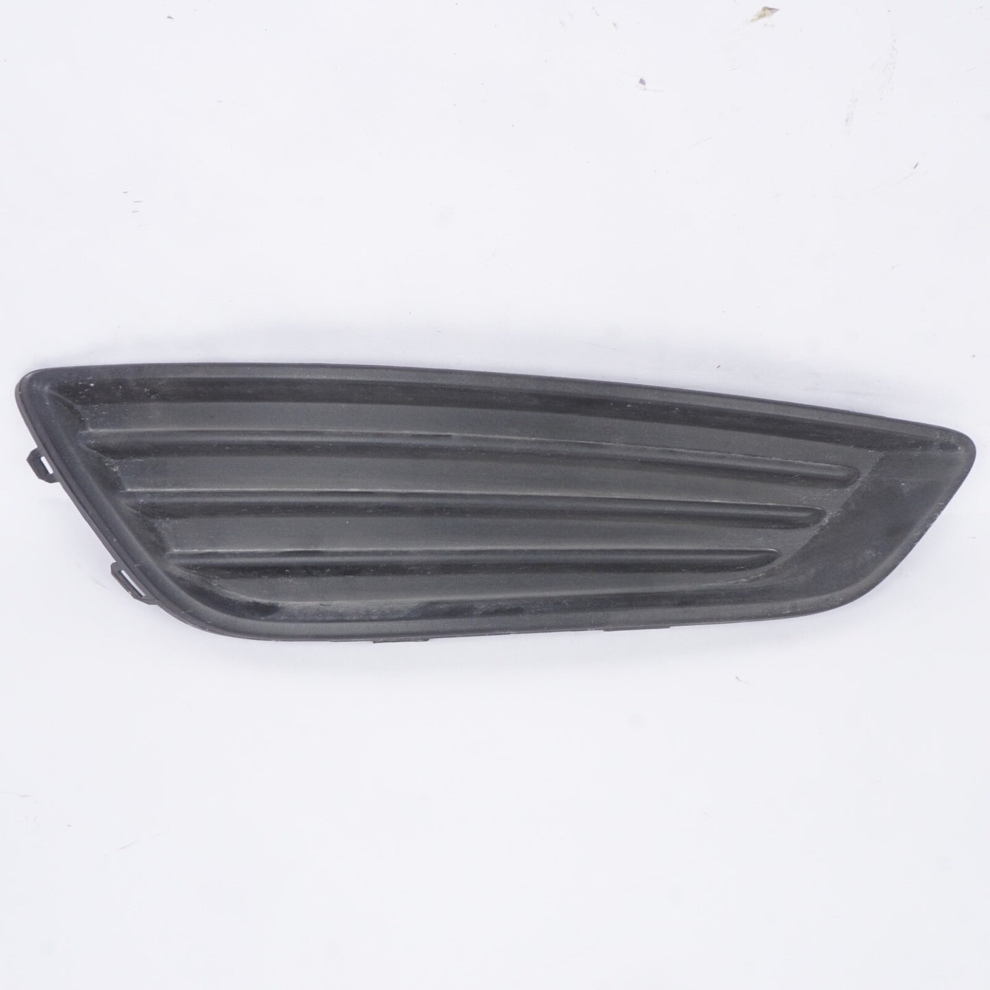 2015-2018 FORD FOCUS RH FOG LIGHT COVER PANEL OEM F1EB-19952-AA