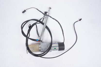 07-13 Mercedes W221 S550 S63 Trunk Lid Locking Hydraulic Pull Down Pump OEM