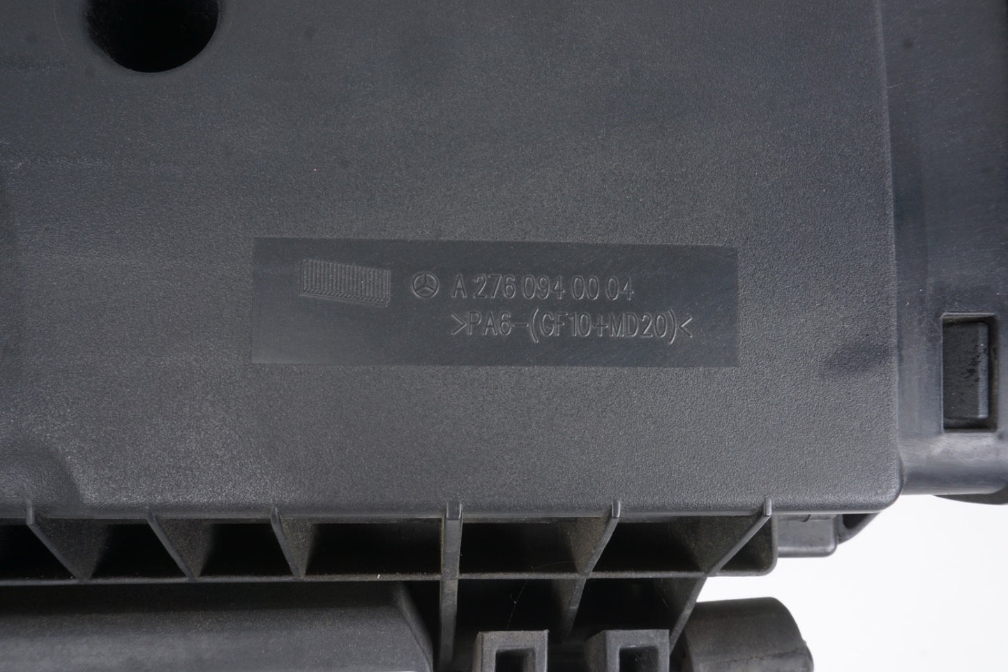 2012 - 2016 Mercedes E350 W212 Air Intake Housing Cleaner Box / A2760901301