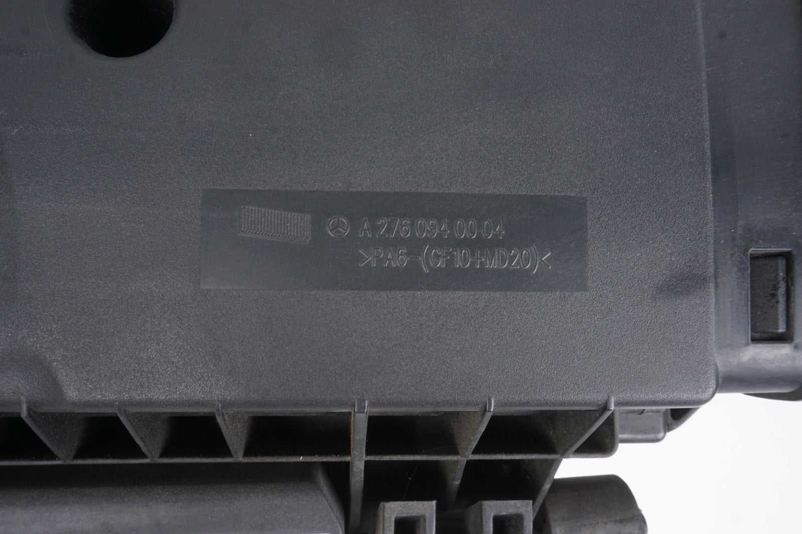 2012 - 2016 Mercedes E350 W212 Air Intake Housing Cleaner Box / A2760901301