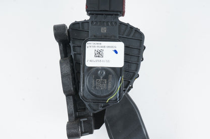 2012 - 2017 FIAT 500 GAS PEDAL ACCELERATOR 68073429AB OEM