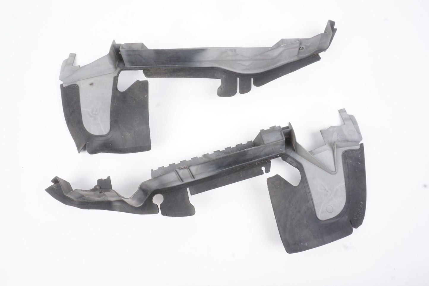 2005-2011 Audi A6 4.2L Radiator Air Duct Guide Channel  Set Of 2 OEM