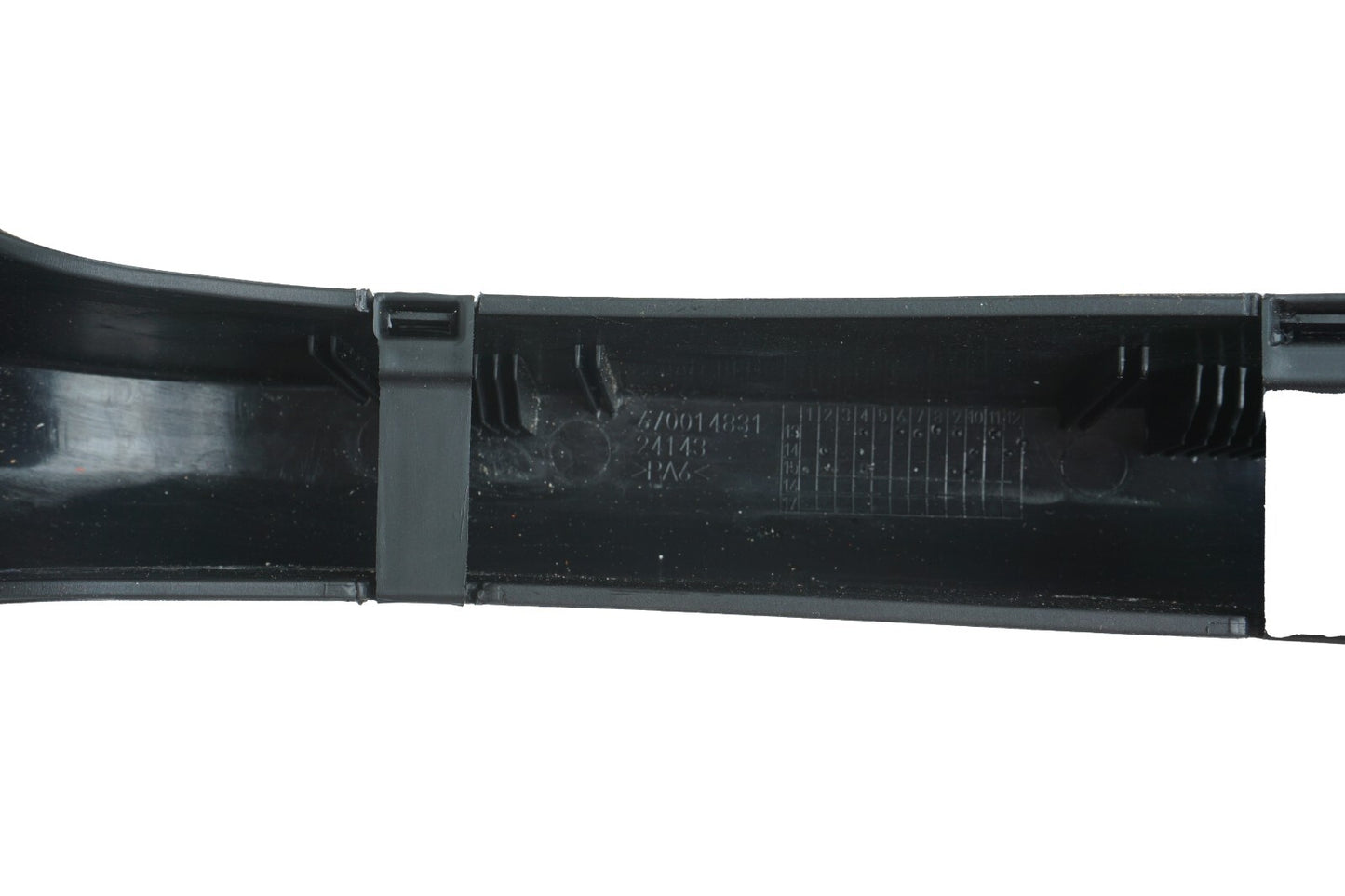 2014 - 2017 MASERATI QUATTROPORTE TRUNK HINGE TRIM COVER LEFT & RIGHT OEM