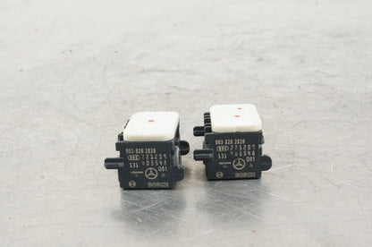 06-12 Mercedes CL600 CL550 S550 W221 OEM Sensor 0038202826 Set Of 2