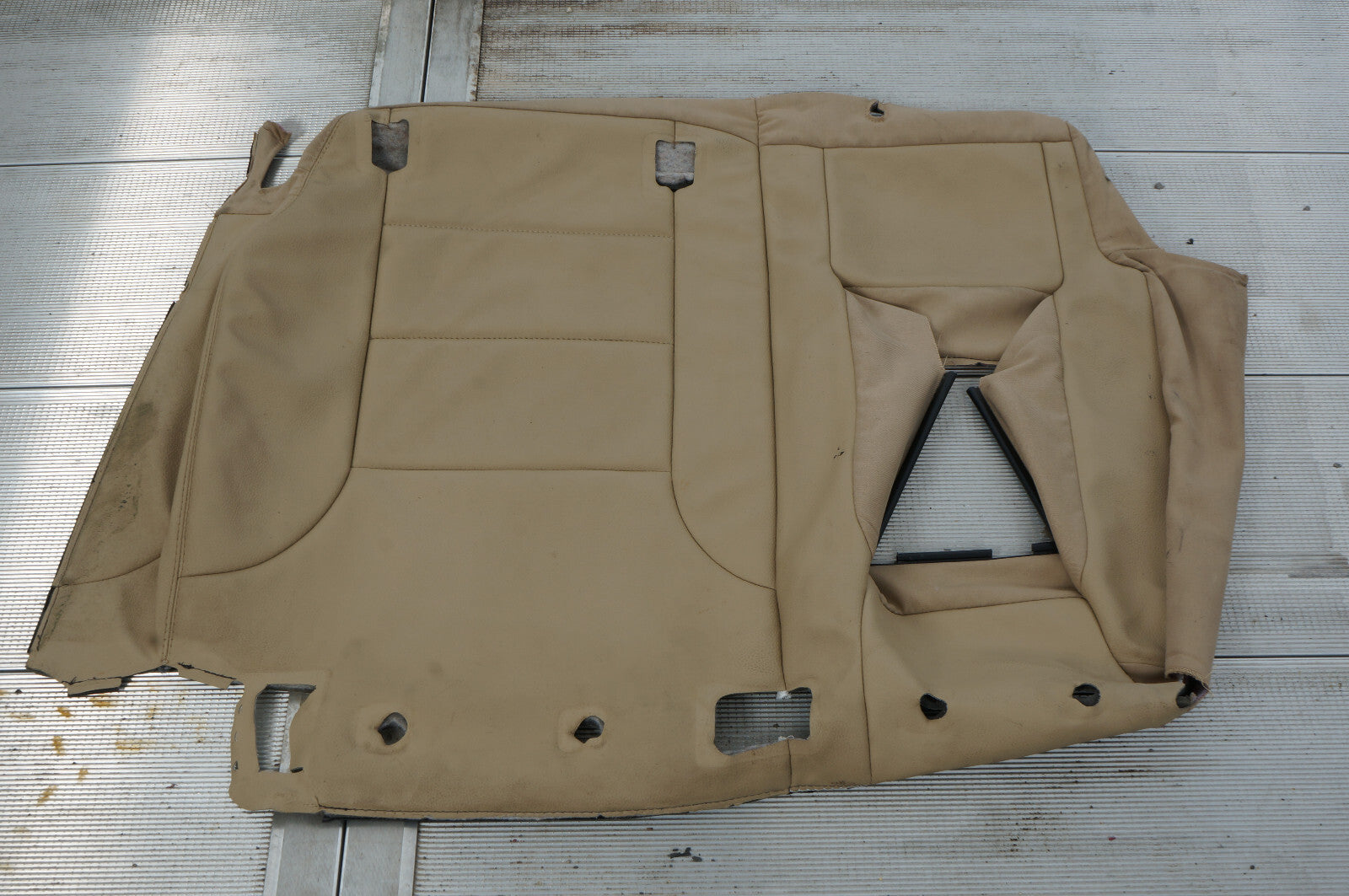 06-11 Mercedes ML350 ML500 REAR LEFT DRIVER SIDE SEAT BACK COVER UPPER OEM