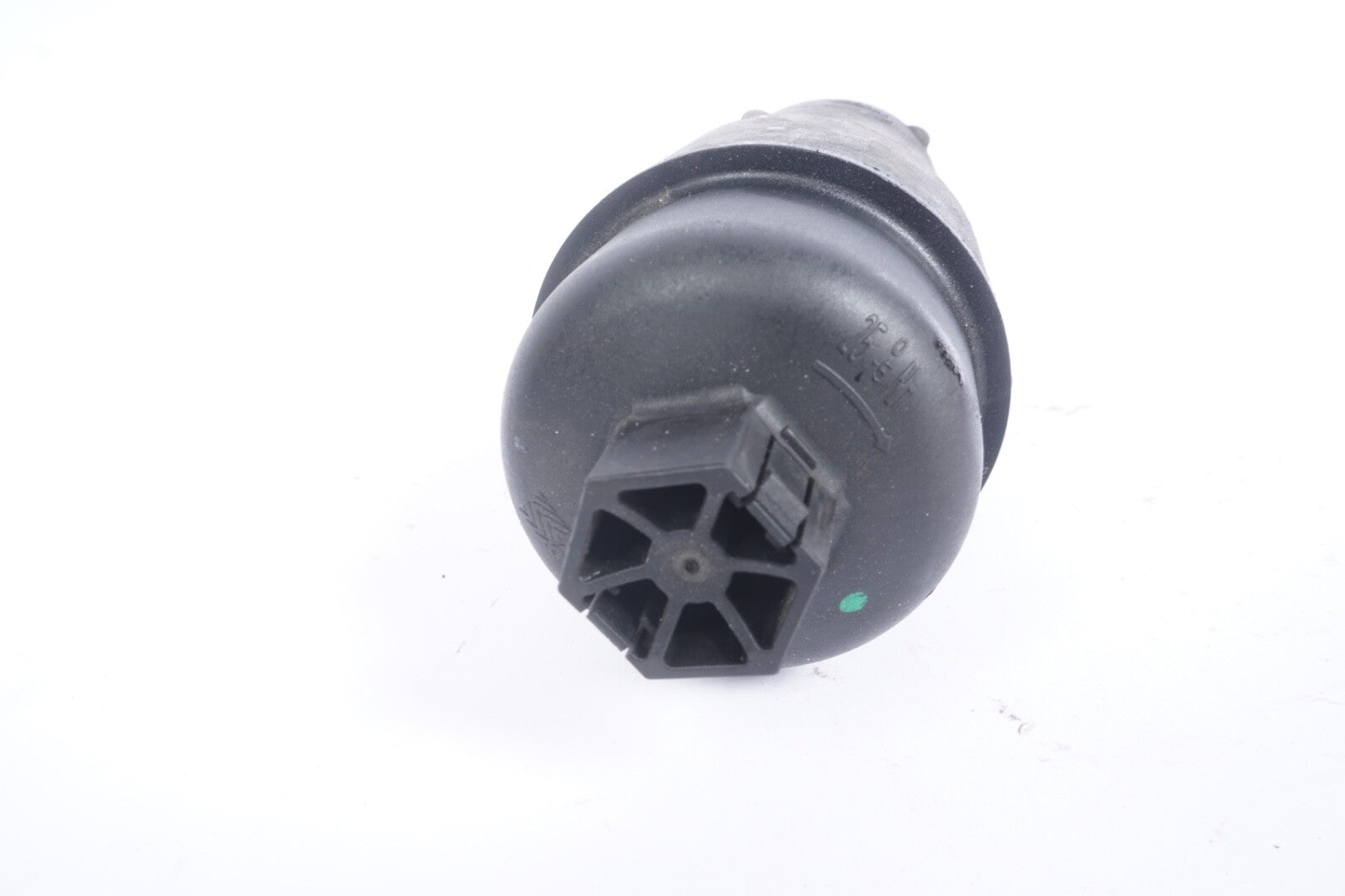 2014 - 2017 Maserati Ghibli 3.0L Engine Oil Filter Housing OEM 298937