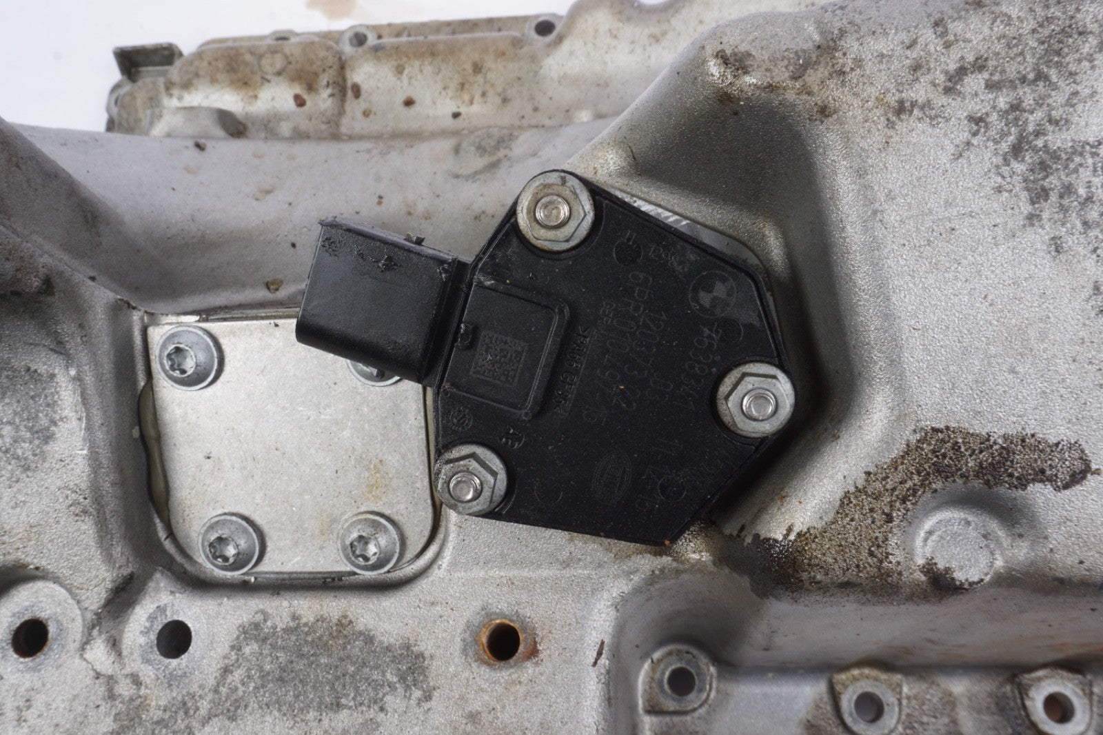 2013 - 2017 BMW X3 F25 2.0 L ENGINE OIL PAN OEM