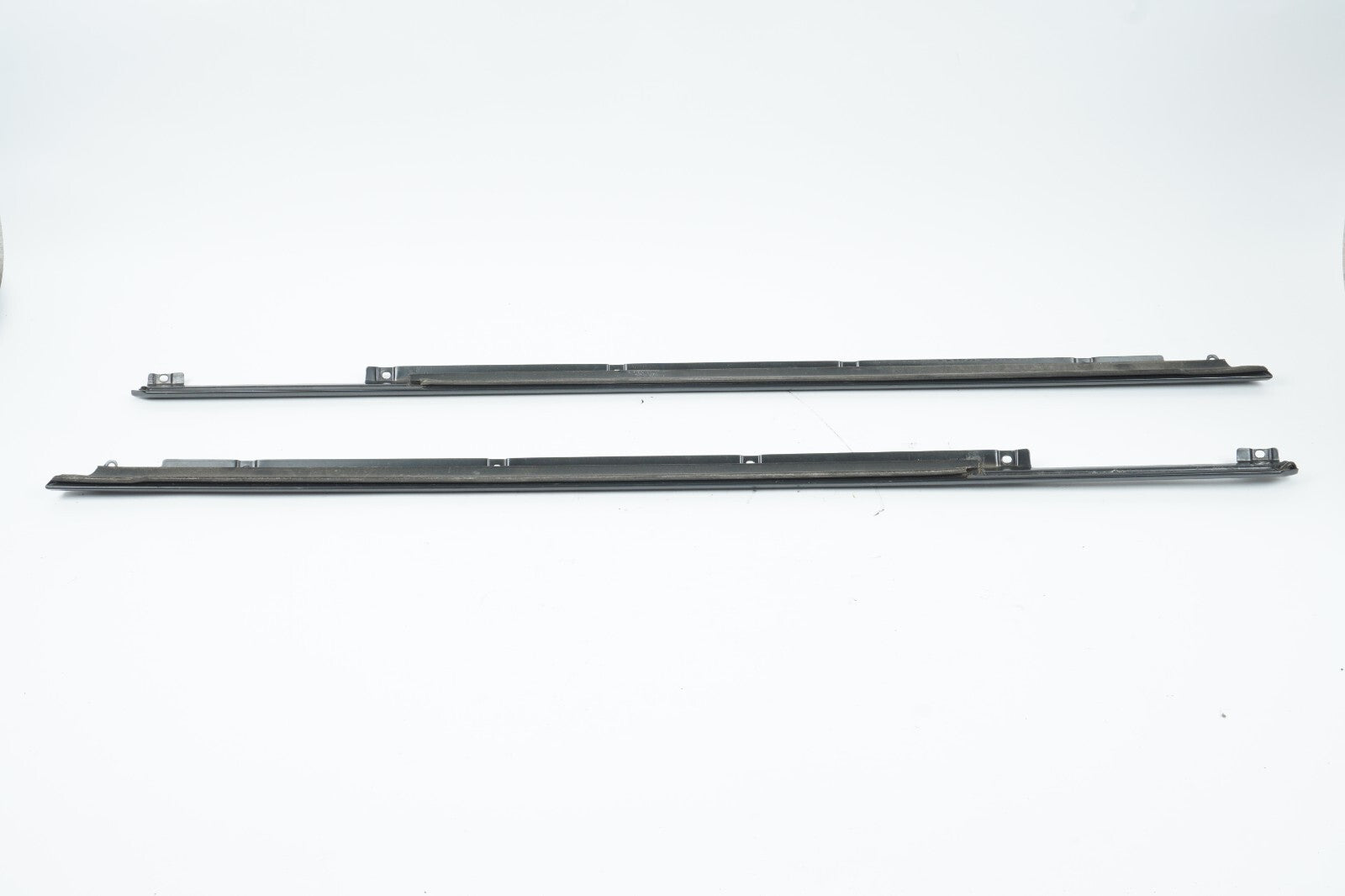 10 - 16 PORSCHE PANAMERA FRONT DOOR WINDOW BELT MOLDING LEFT & RIGHT OEM