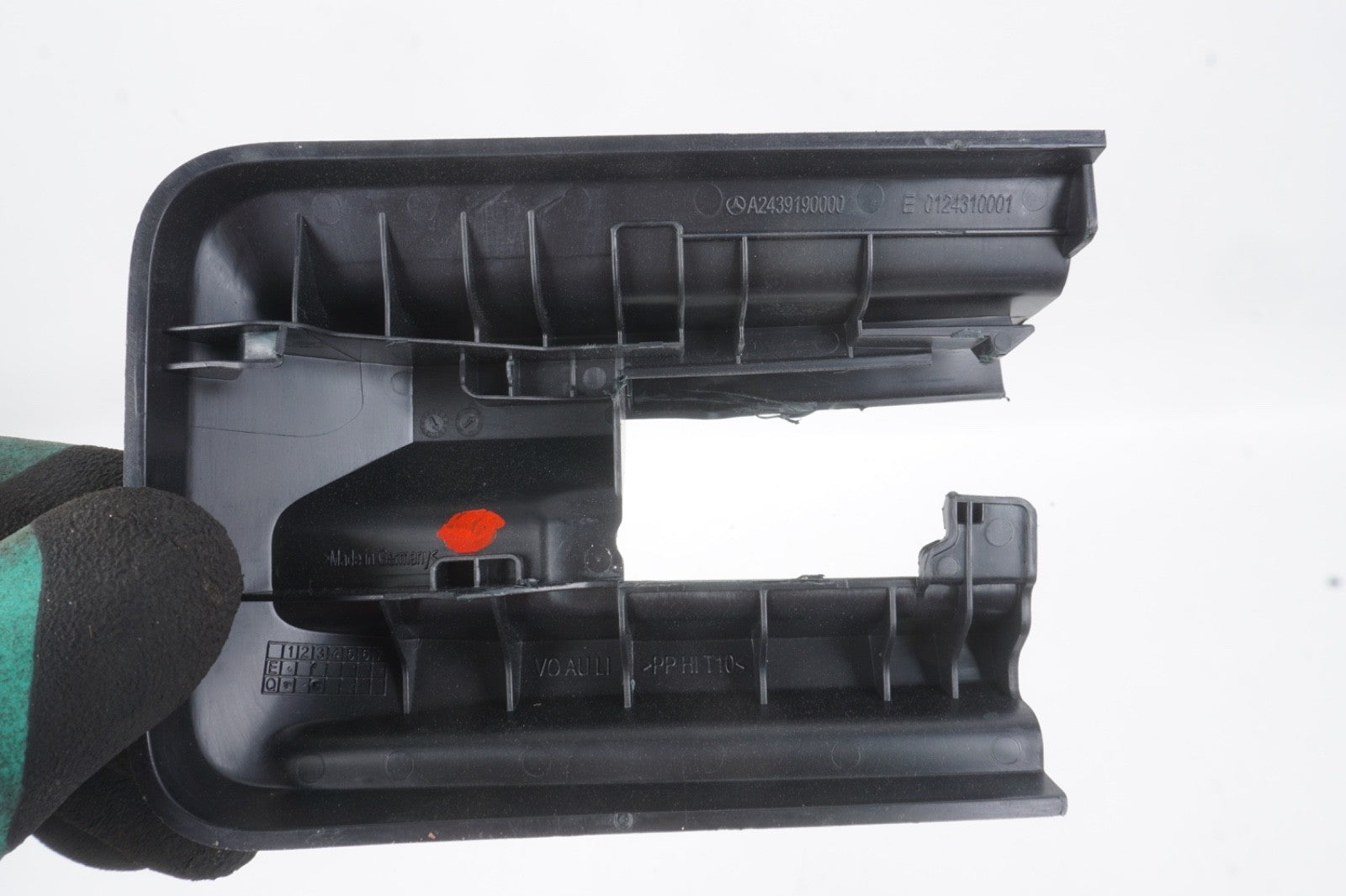 2022 - 2024 MERCEDES EQB350 EQB300 FRONT LEFT SEAT TRACK END COVER TRIM