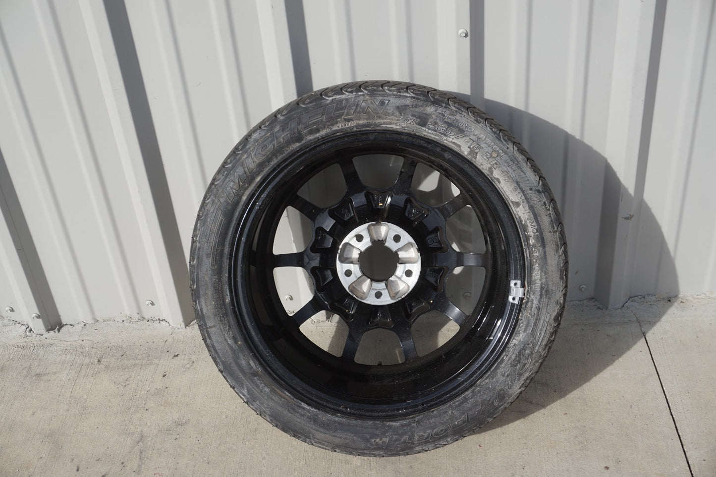 98-03 Mercedes W210 E430 CLK320 Emergency Spare Tire Wheel Rim R17 235 / 45 OEM