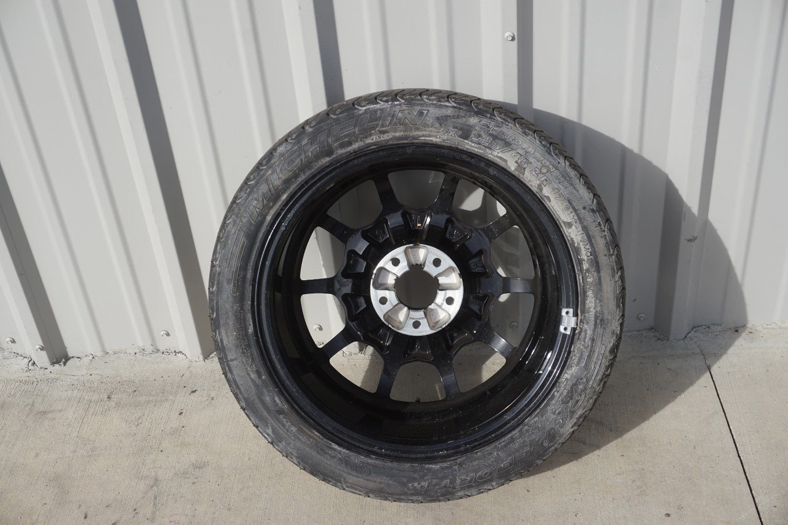 98-03 Mercedes W210 E430 CLK320 Emergency Spare Tire Wheel Rim R17 235 / 45 OEM