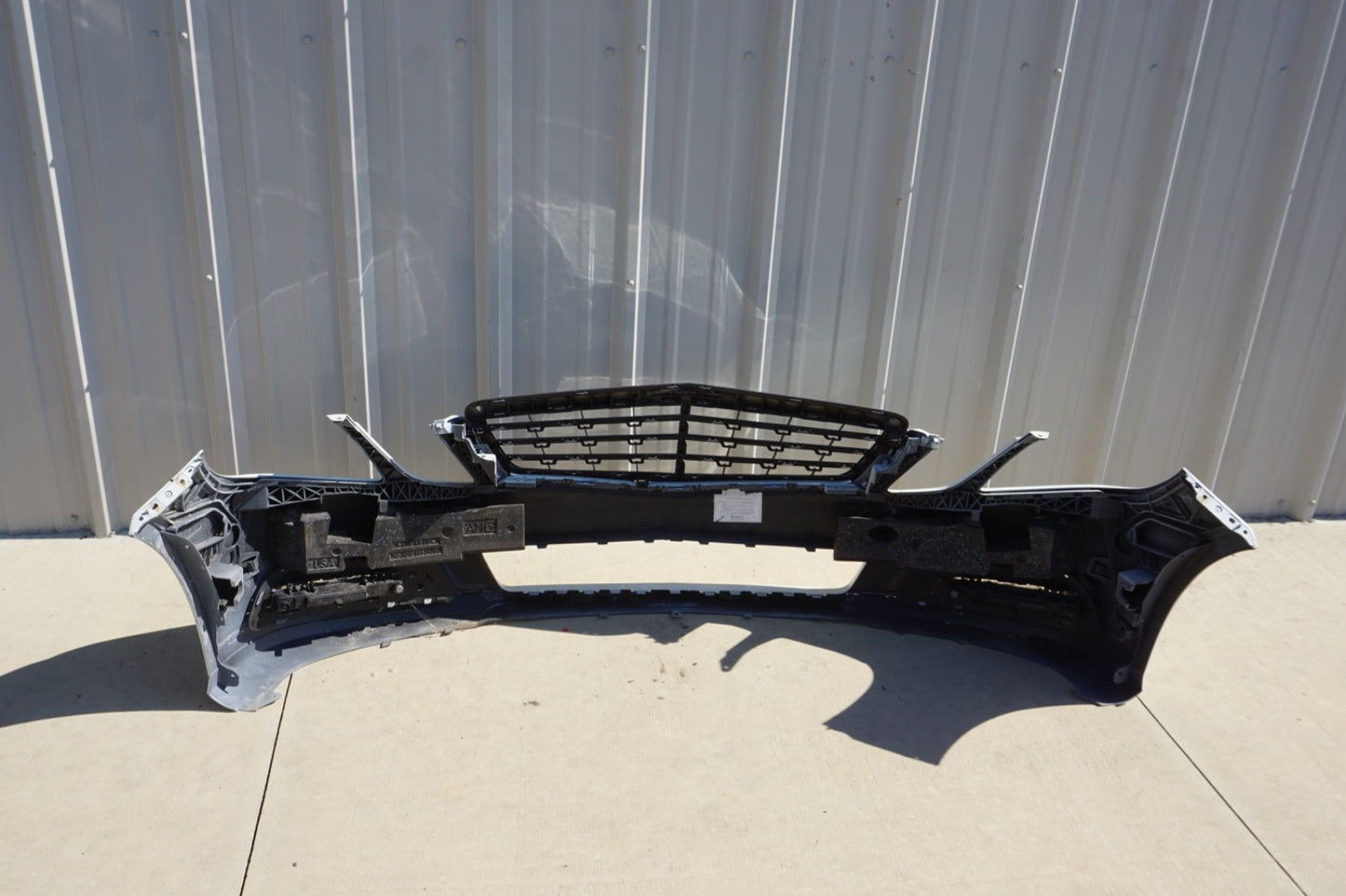 10-13 Mercedes W212 E350 E550 Front Bumper Cover Assembly White Oem NO GRILLE