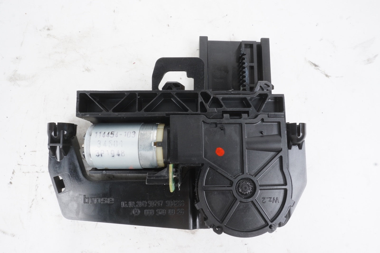 2006 - 2014 Mercedes E350 C250 Left Headrest Control Motor OEM