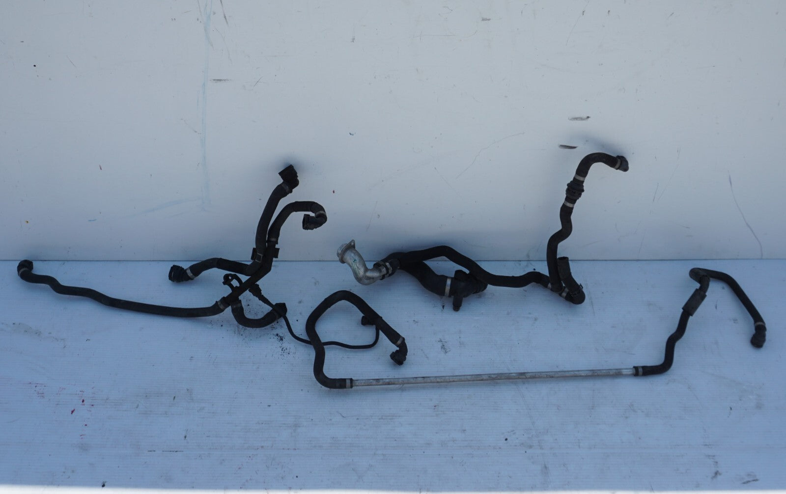 2010-2016 BMW 550I GT F07 ENGINE COOLANT HOSE LINE PIPE OEM