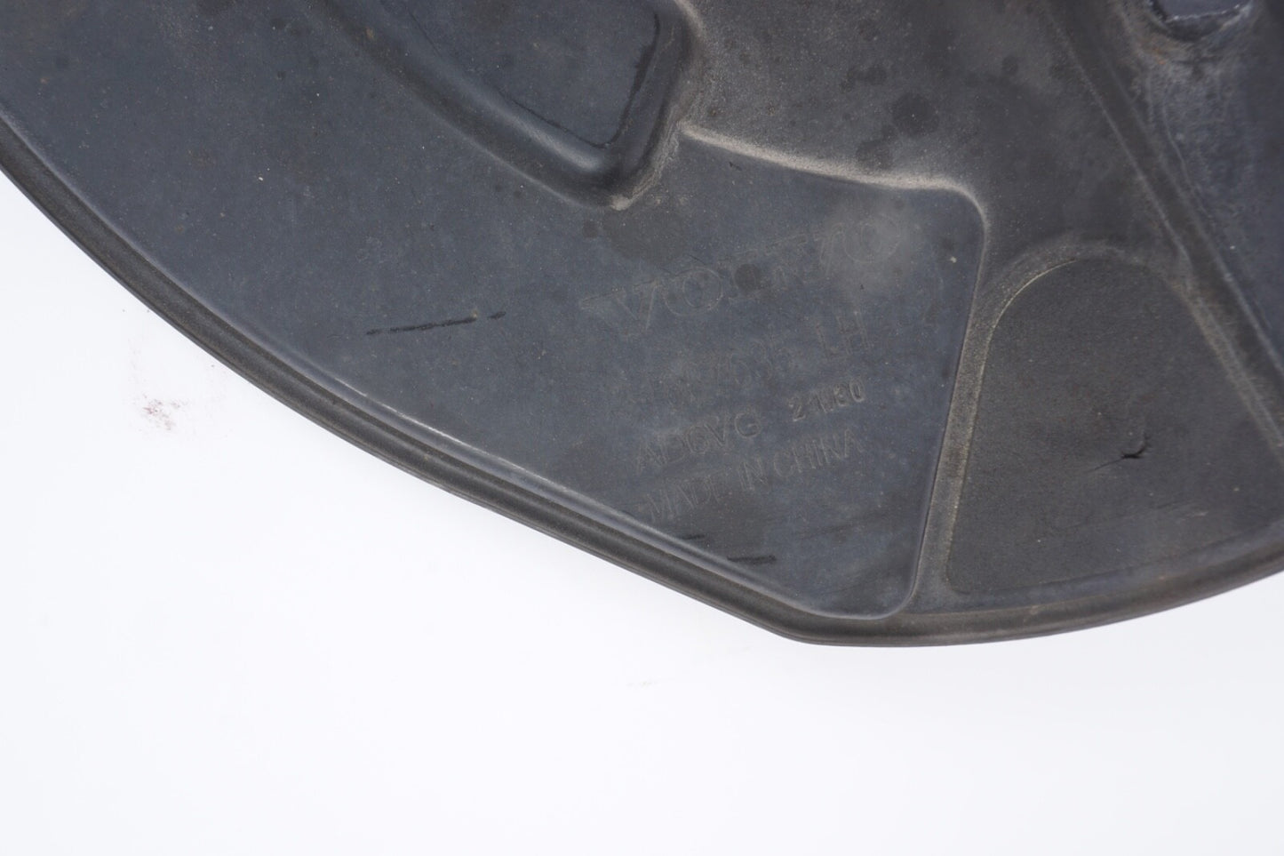 2021 - 2023 POLESTAR 2 FRONT LEFT DRIVER SIDE SPINDLE KNUCKLE HUB SHIELD