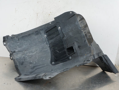 BMW E92 Series Coupe Convertible Front Right Air Duct Brake Vent Splash