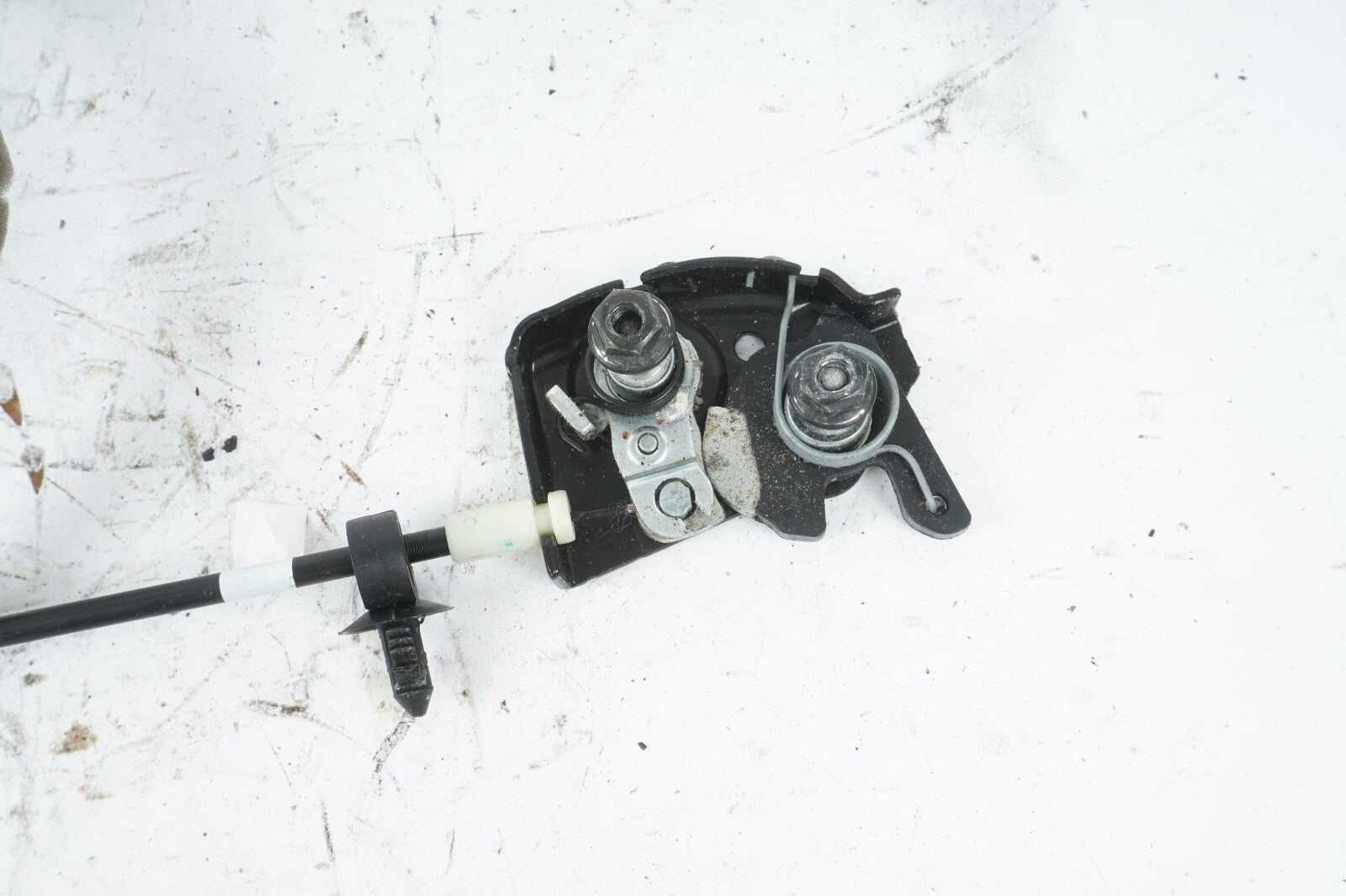 17-20 CHRYSLER PACIFICA REAR LEFT SLIDE DOOR LOCK LATCH ACTUATOR OEM