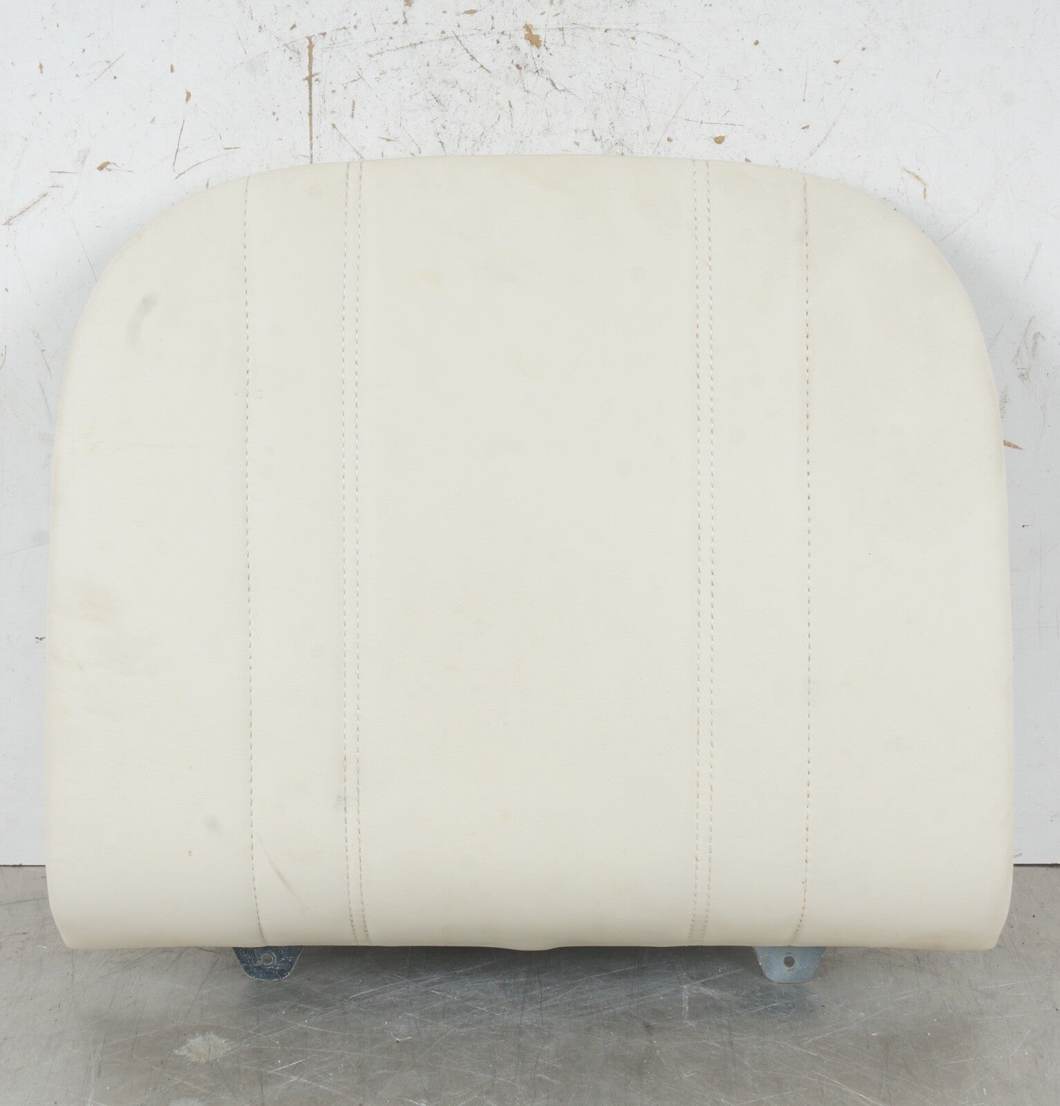 11-20 BENTLEY MULSANNE FRONT  SEAT LEATHER BACK COVER 3Y5881117
