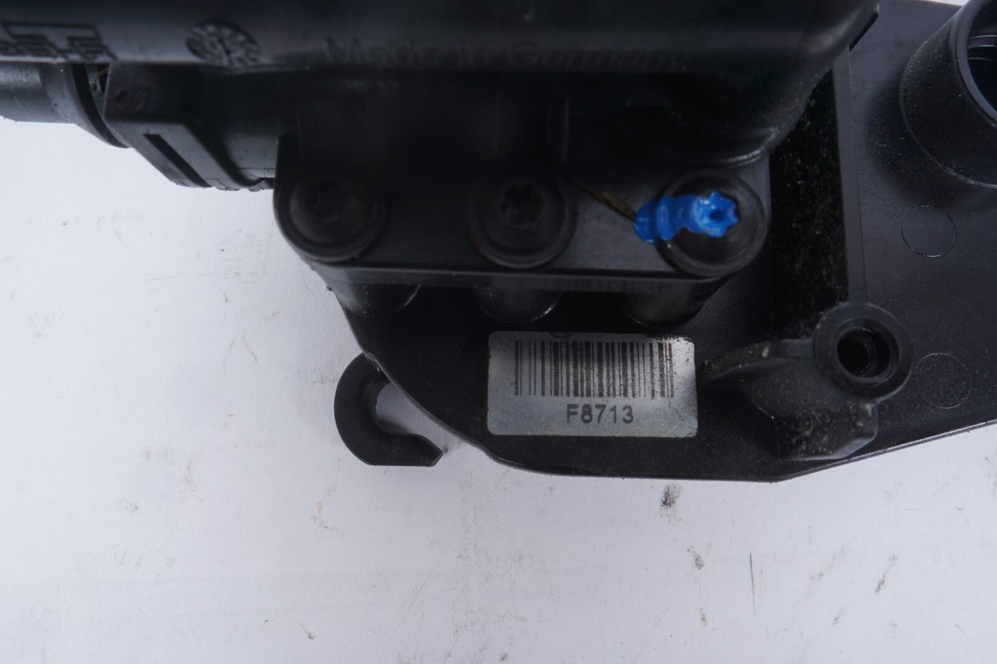 2006 - 2010  BMW 650i E63 E64 Radiator Mount Plate 7534907 OEM