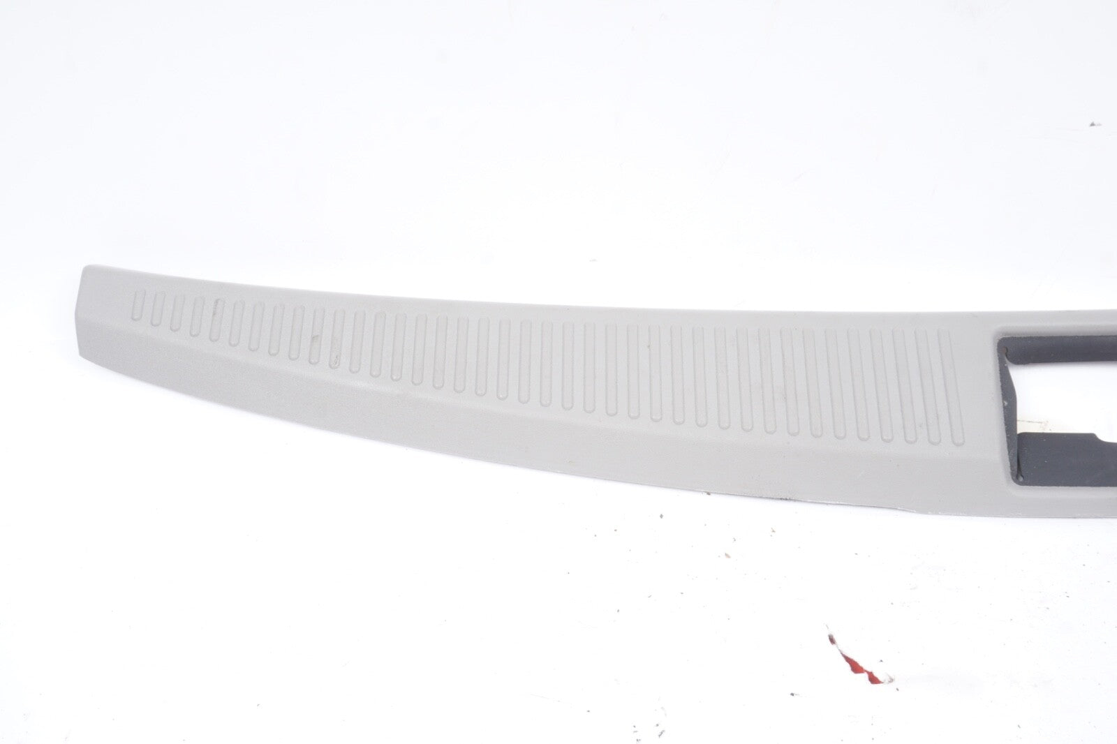 2002 - 2010 LEXUS SC430 Z40 CONVERTIBLE TRUNK LATCH SCUFF PLATE TRIM