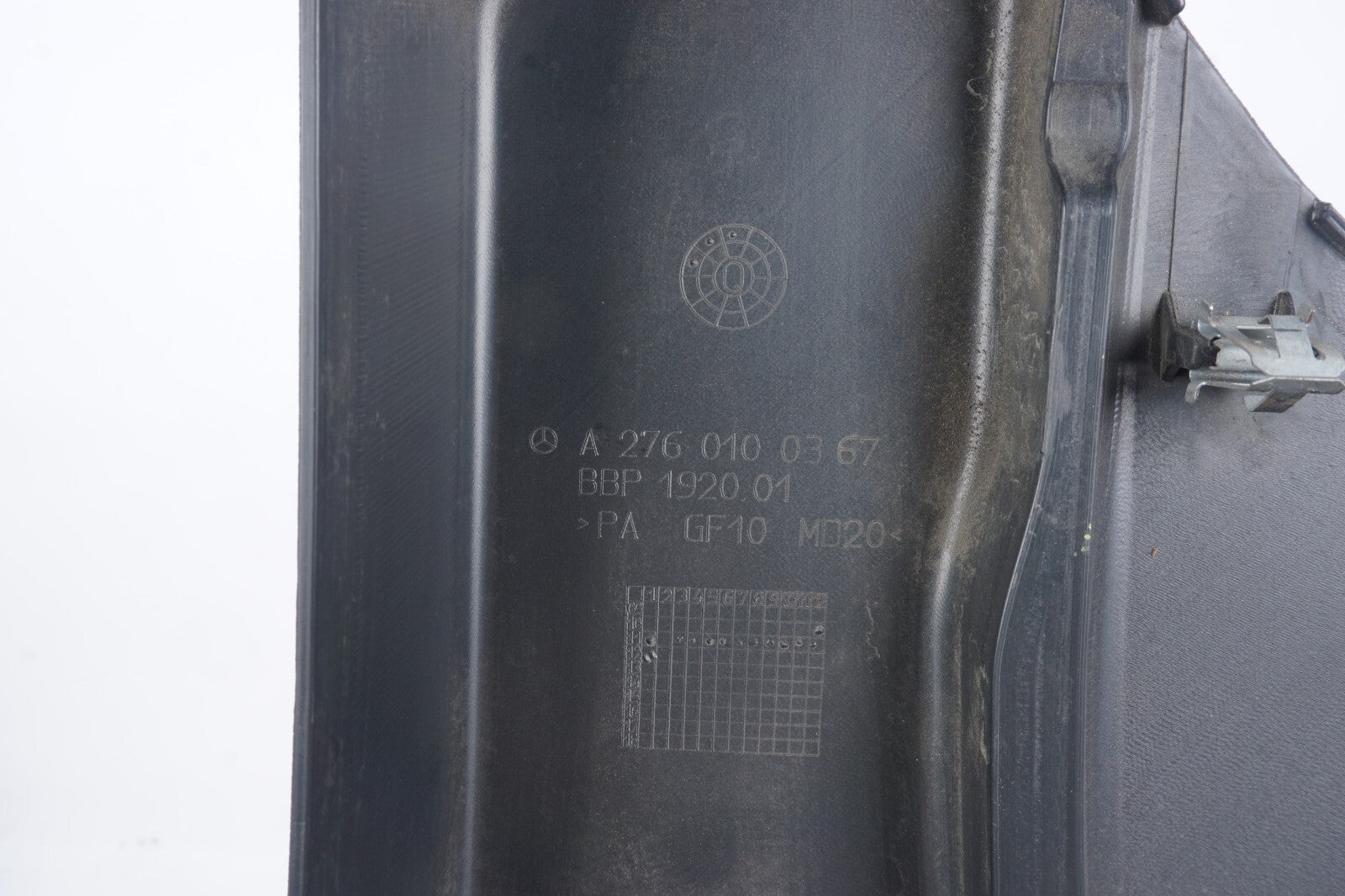 10-17 Mercedes W207 E350 M276 Engine Motor Trim Cover Panel 2760100367  OEM