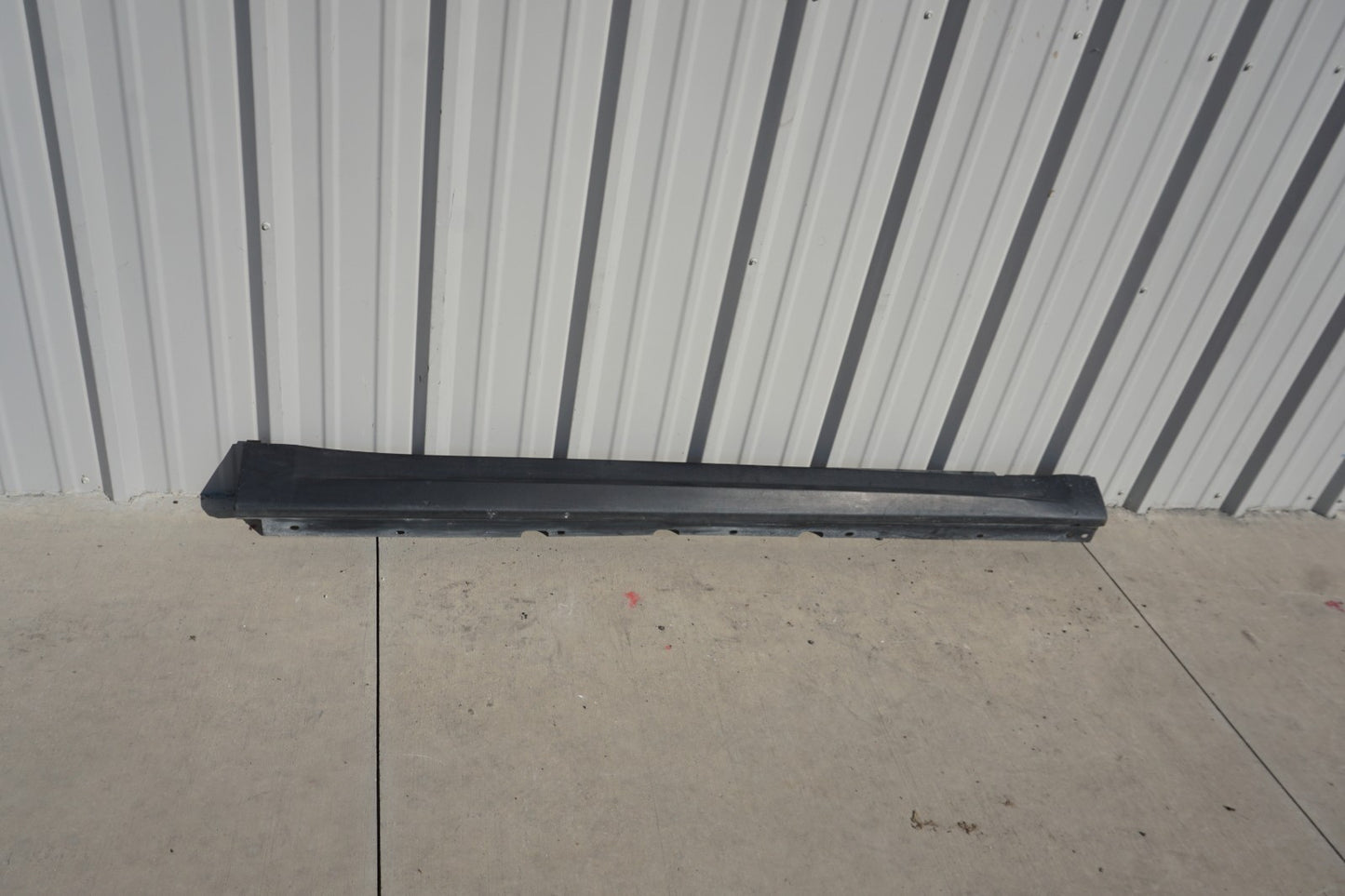 2017 - 2023 Alfa Romeo Stelvio OEM Right Passenger Side Rocker Panel Side Skirt
