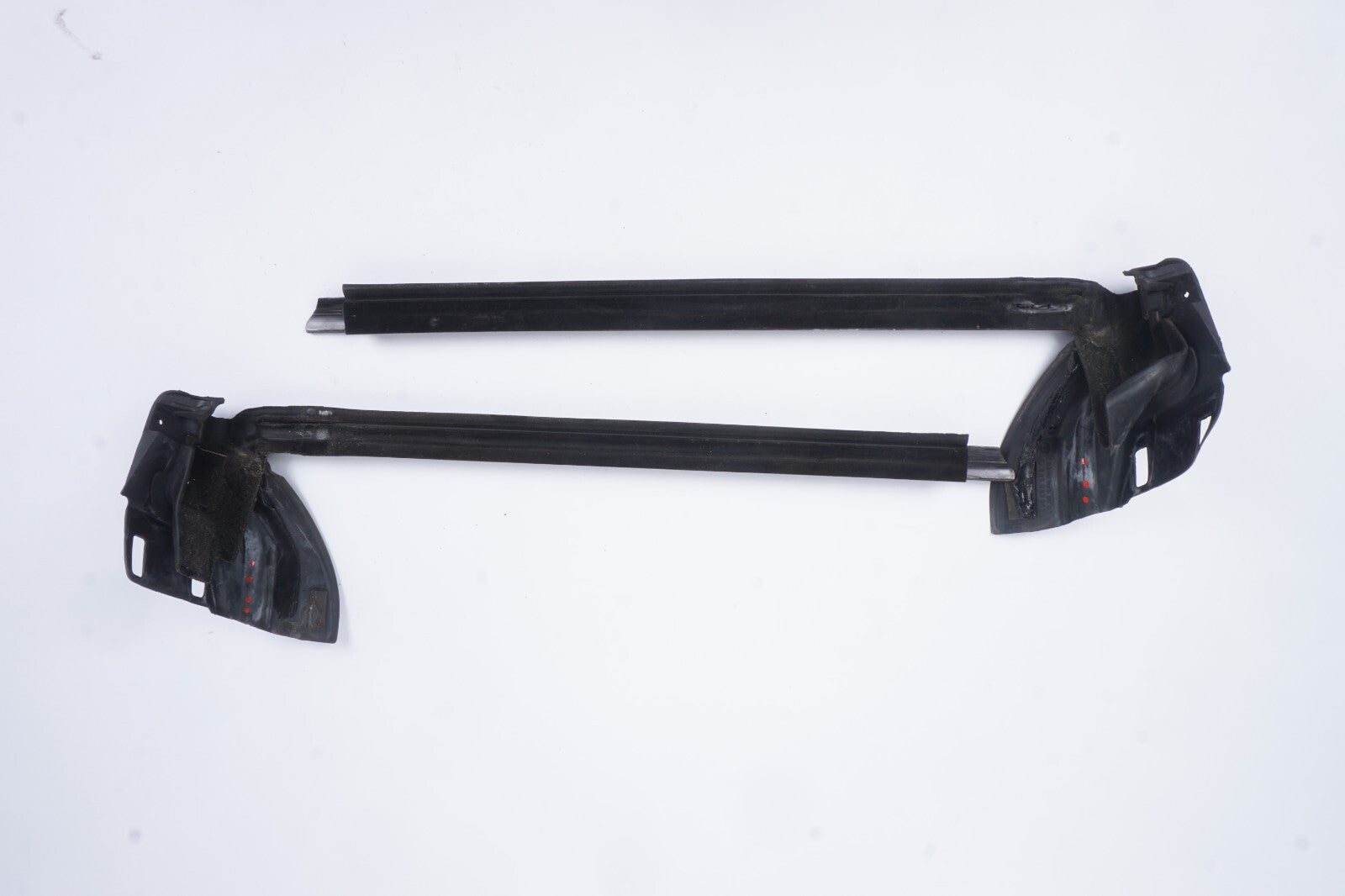 03-12 Mercedes R230 SL500 SL550 Rear Quarter Glass Window Belt Molding LH&RH OEM