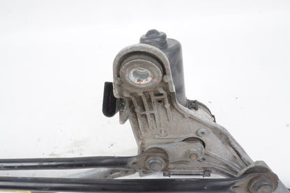 2014 - 2020 Maserati Ghibli 3.0L Front Windshield Wiper Motor Linkage OEM